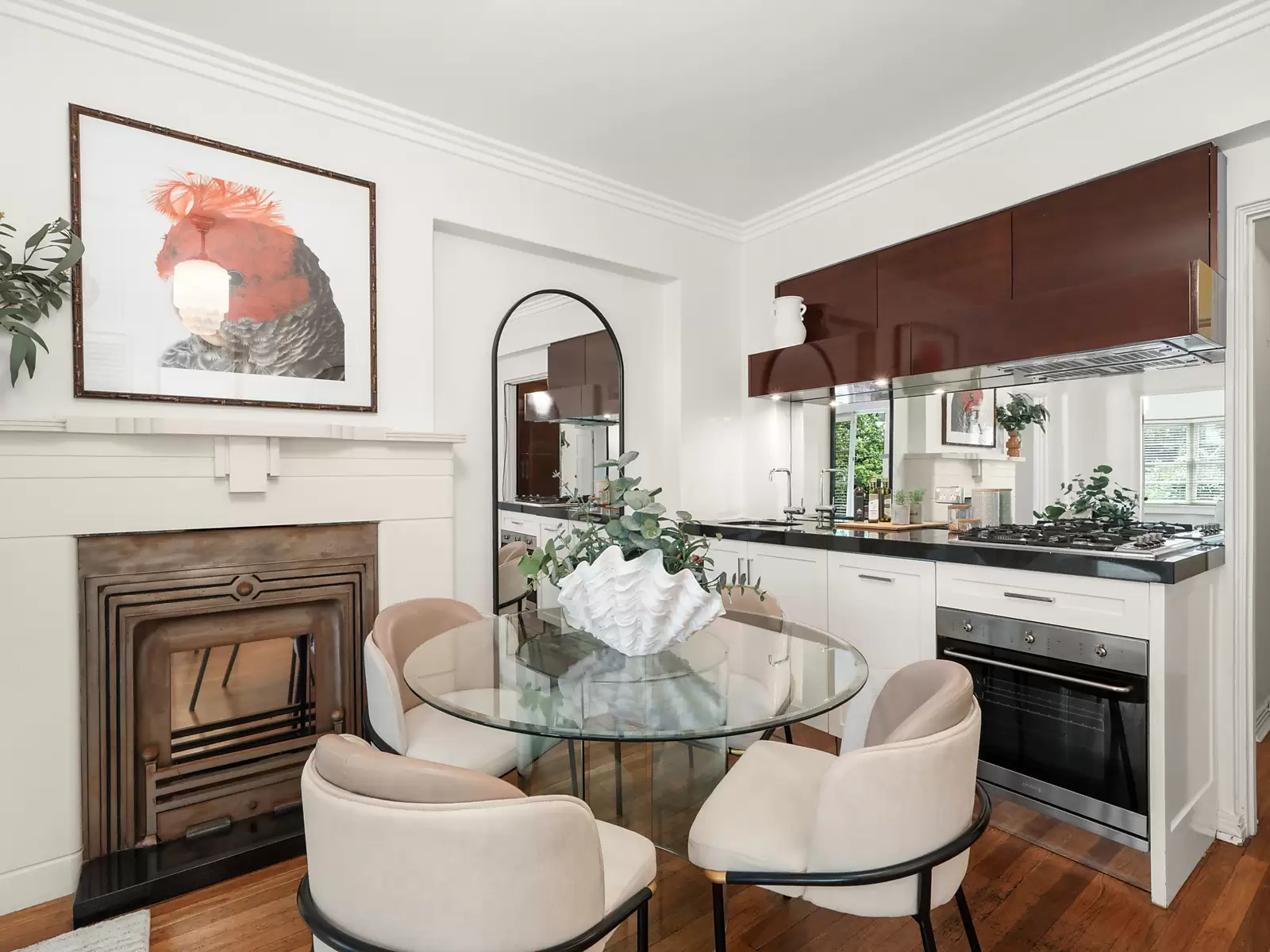 1/6-8 Ithaca Road, Elizabeth Bay Sold by Sydney Sotheby's International Realty - image 4