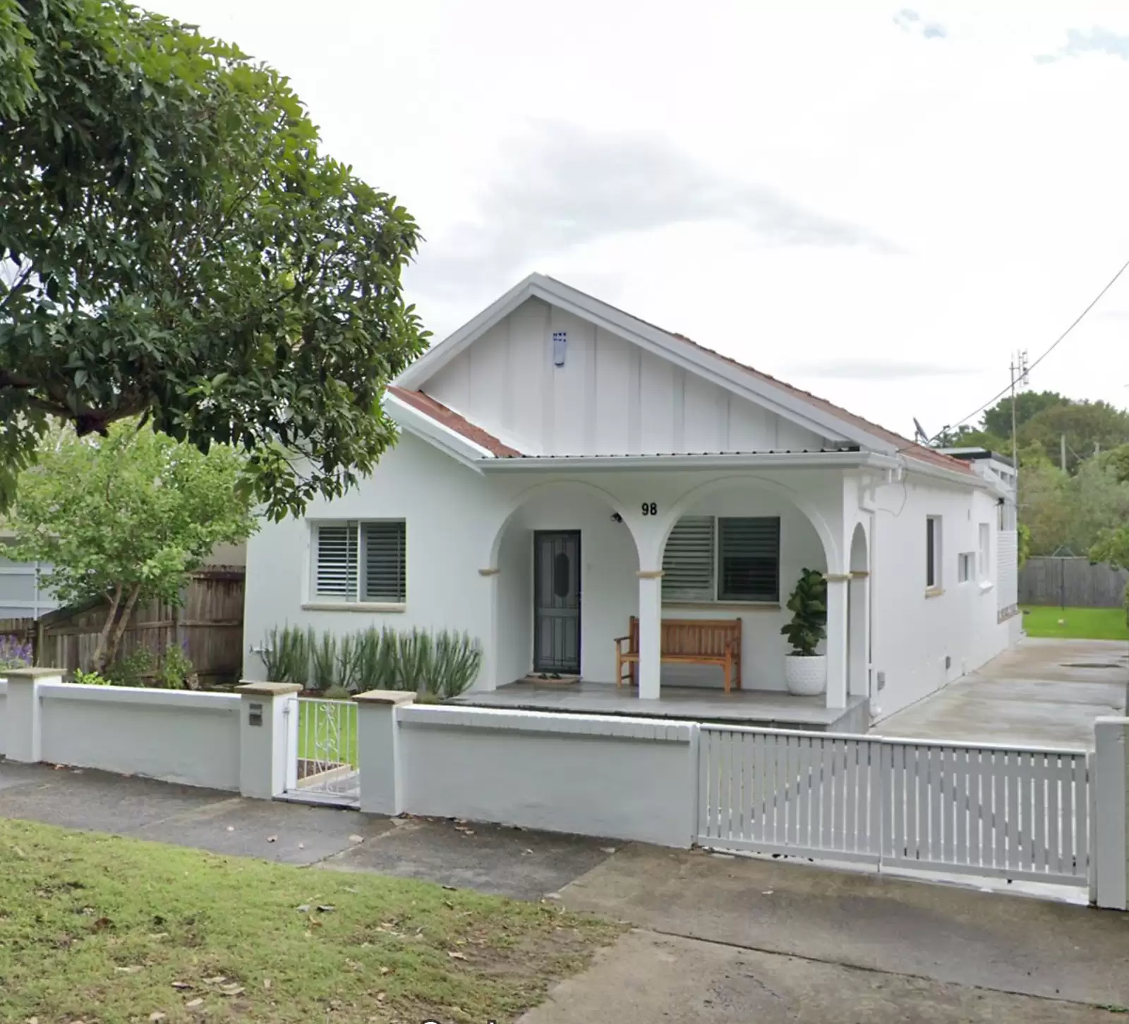 98 Cottenham Avenue, Kensington Sold by Sydney Sotheby's International Realty - image 1