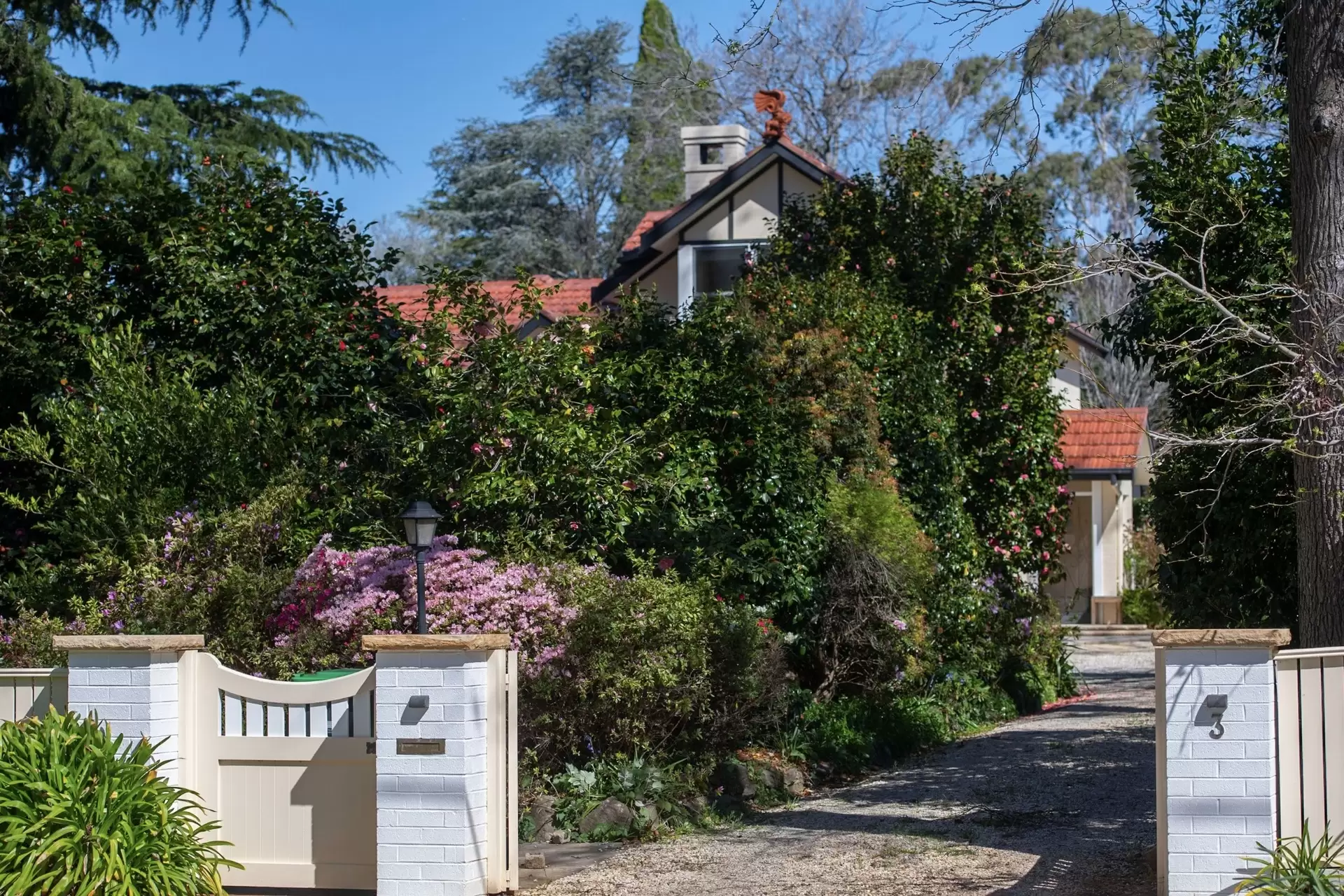 3 Church Street, Bowral Sold by Sydney Sotheby's International Realty - image 1