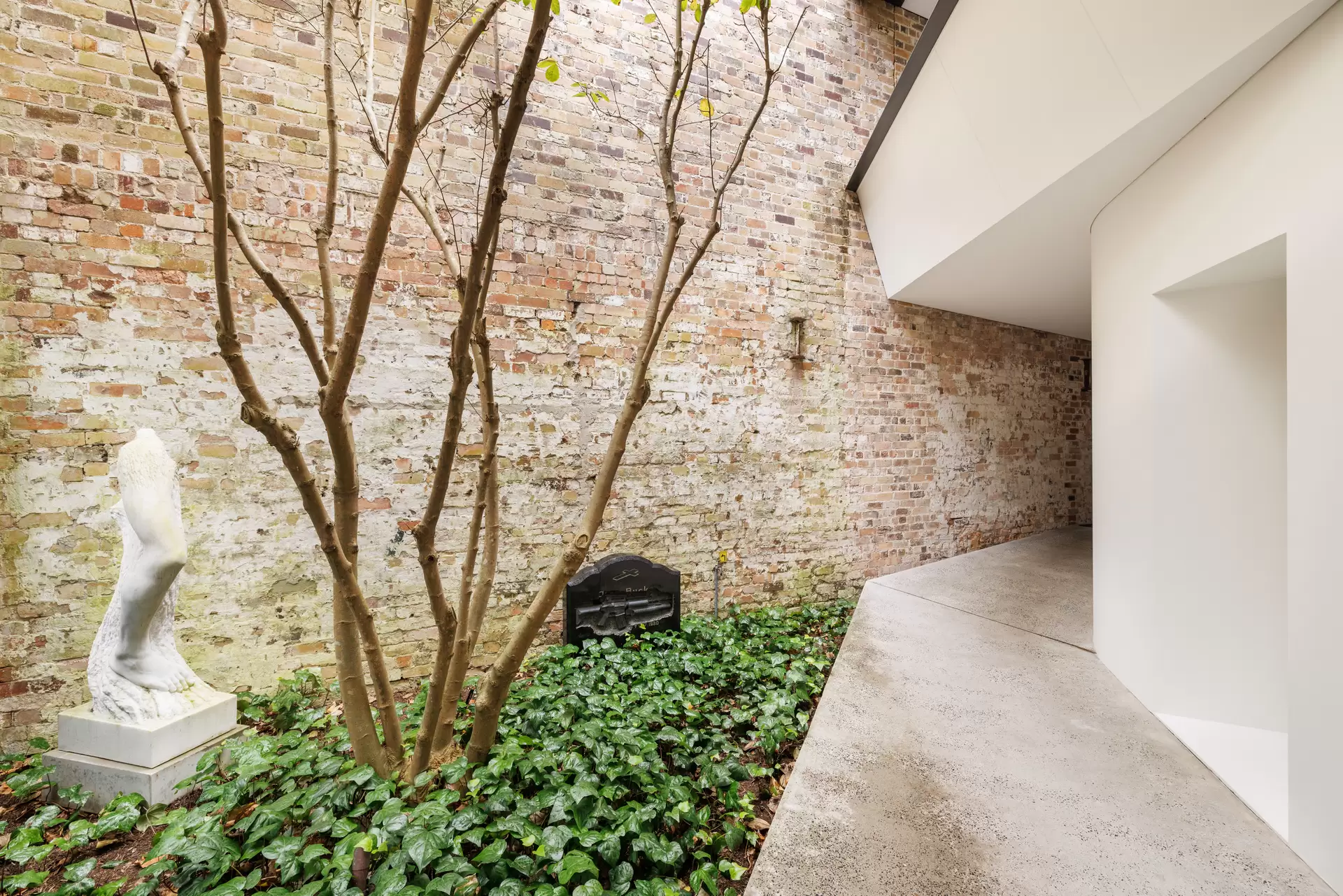 464 Bourke Street, Surry Hills Sold by Sydney Sotheby's International Realty - image 1