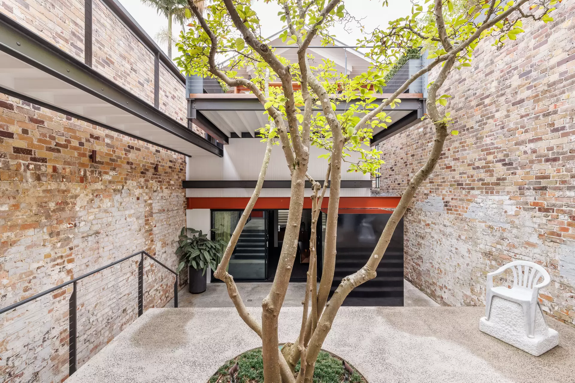 464 Bourke Street, Surry Hills Sold by Sydney Sotheby's International Realty - image 1