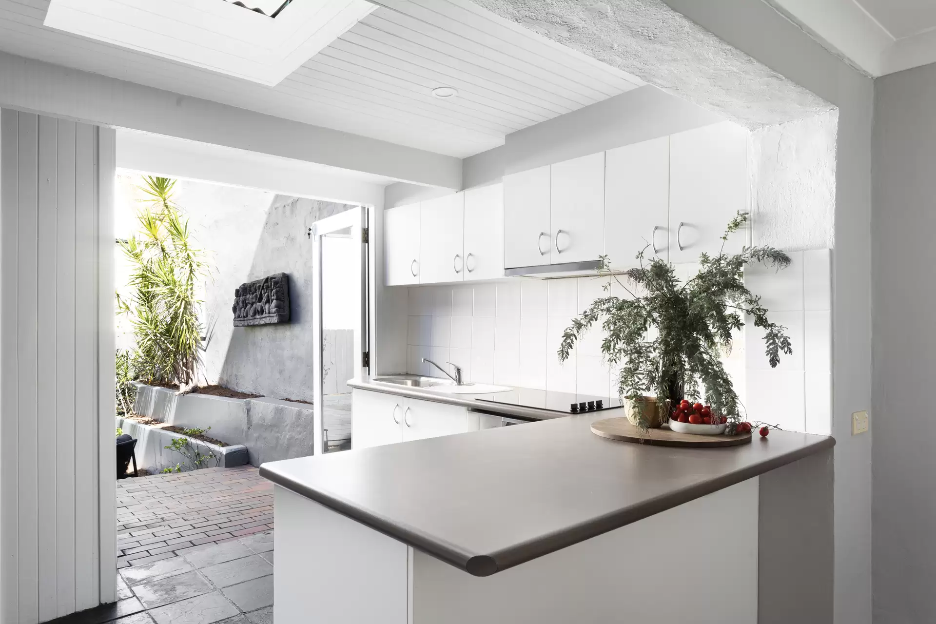 104 Surrey Street, Darlinghurst Sold by Sydney Sotheby's International Realty - image 1