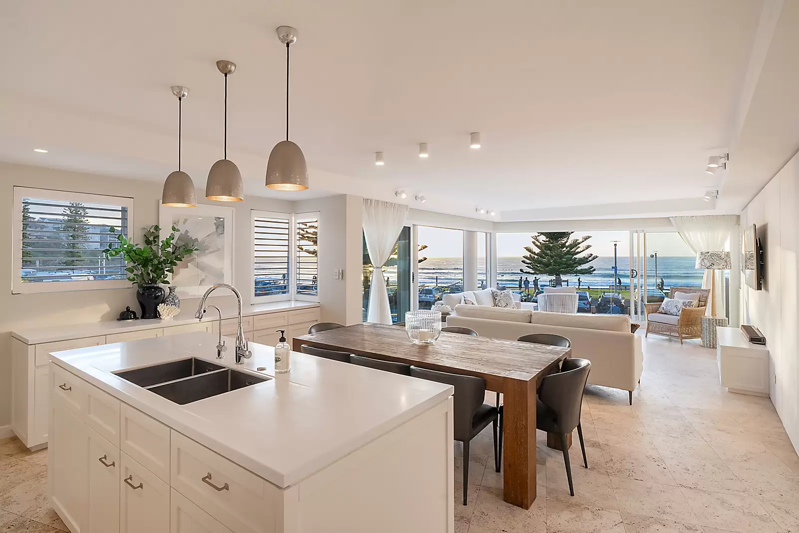 1/125 North Steyne, Manly Sold by Sydney Sotheby's International Realty - image 5