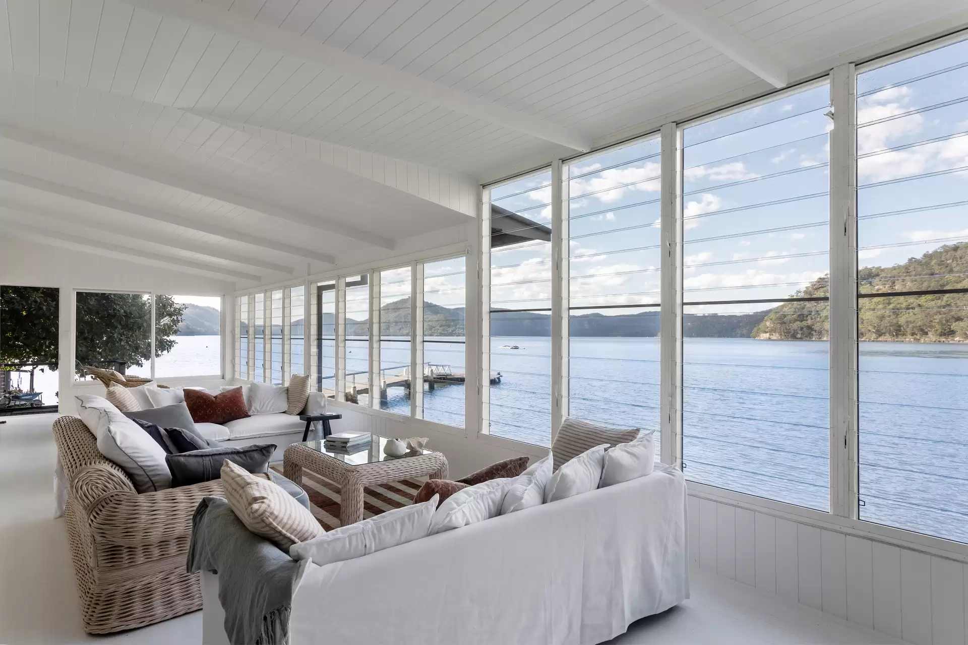4 Sunny Corner, Berowra Waters Sold by Sydney Sotheby's International Realty - image 1