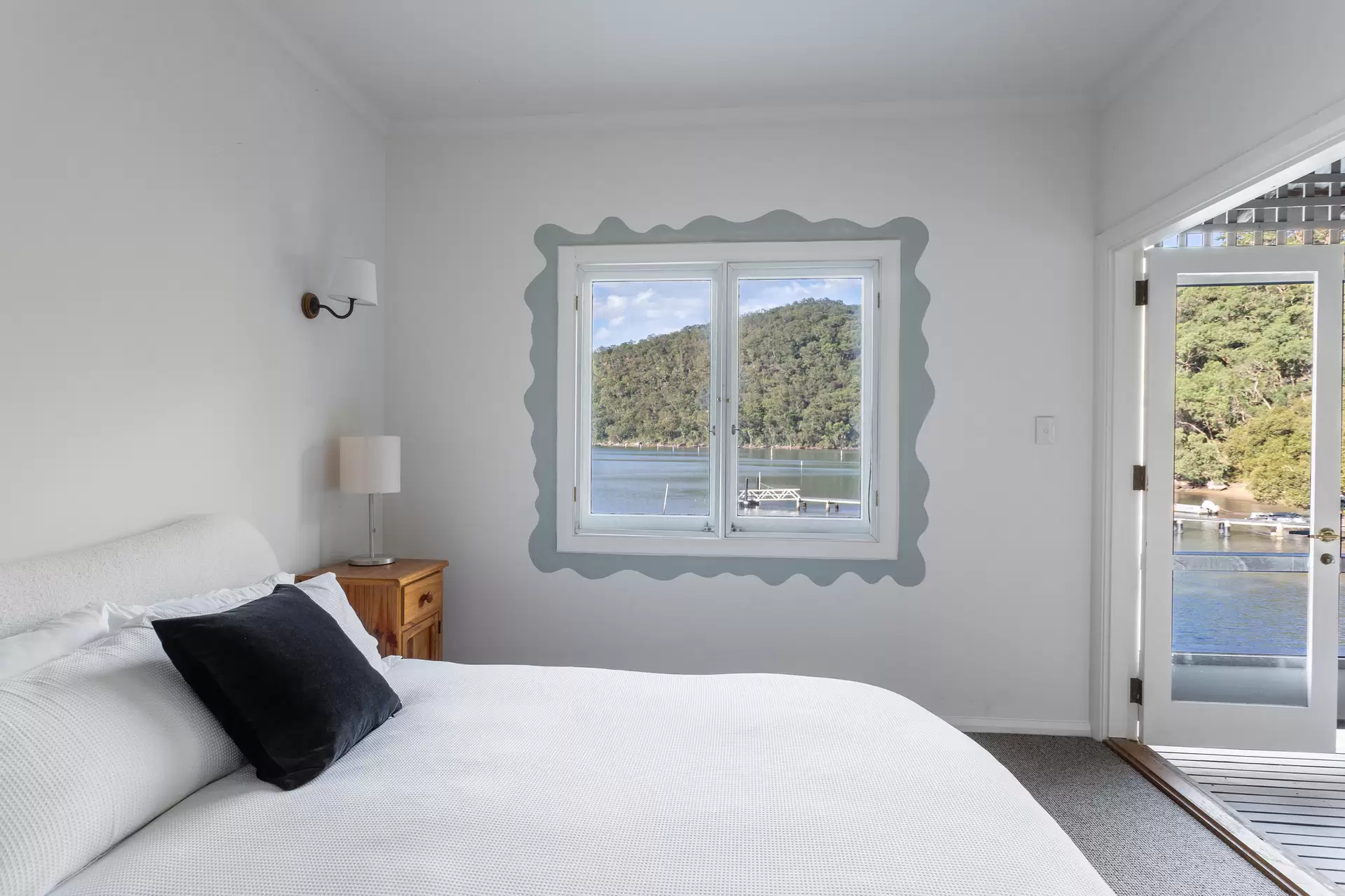 4 Sunny Corner, Berowra Waters Sold by Sydney Sotheby's International Realty - image 1