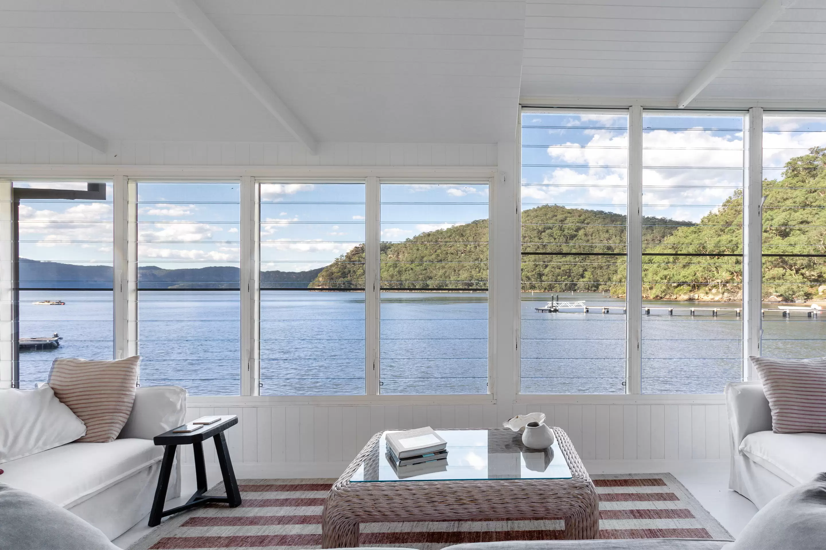 4 Sunny Corner, Berowra Waters Sold by Sydney Sotheby's International Realty - image 2