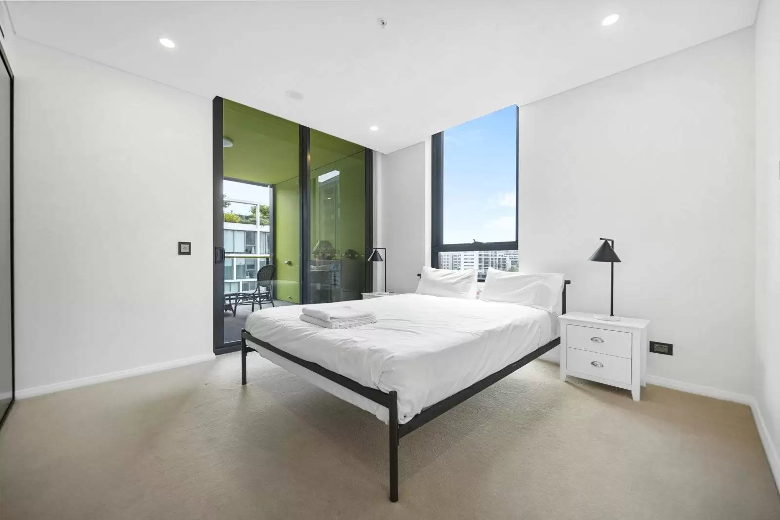 434/20 George Julius Avenue, Zetland Sold by Sydney Sotheby's International Realty - image 9
