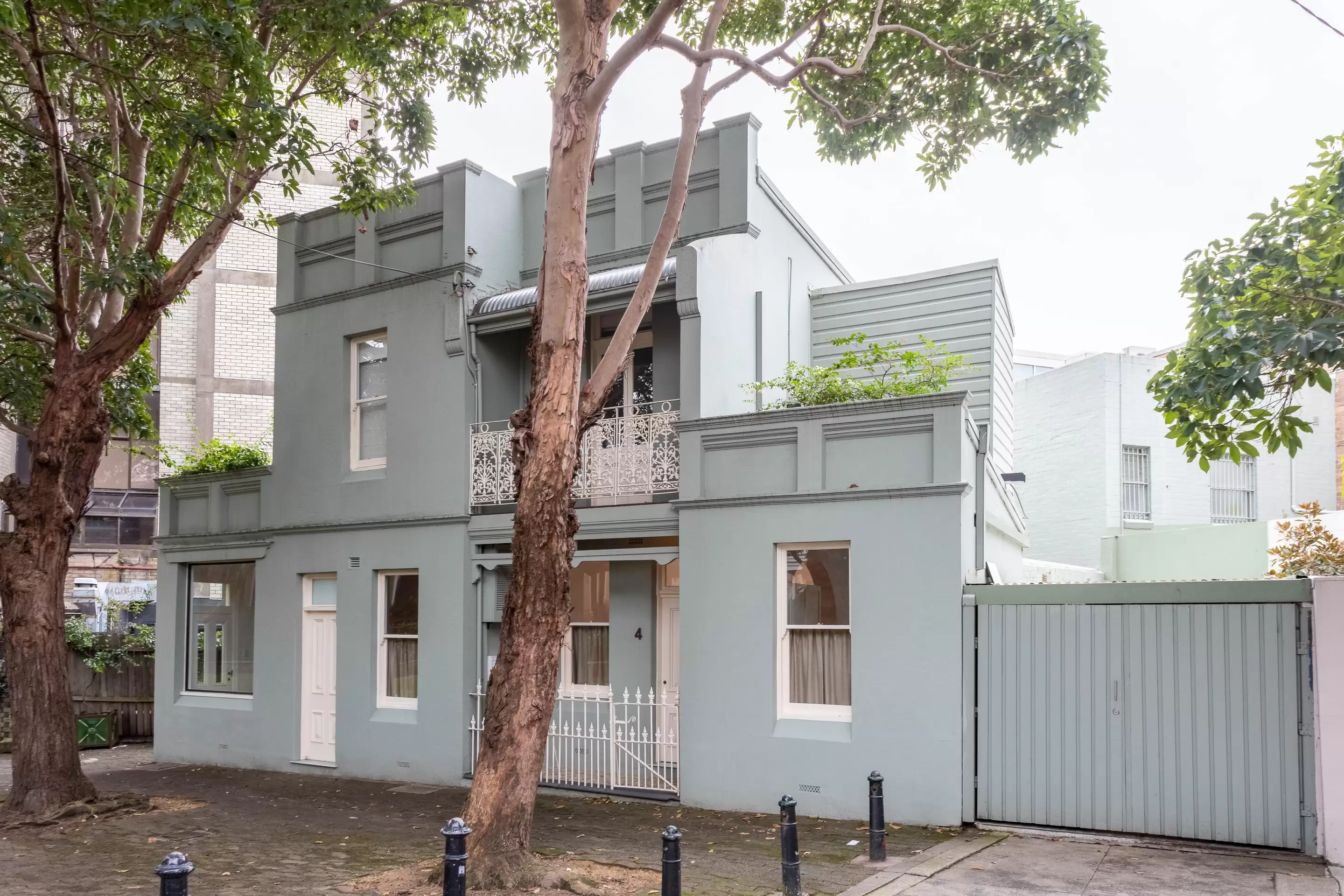 2-4 Regent Street, Paddington Sold by Sydney Sotheby's International Realty - image 1