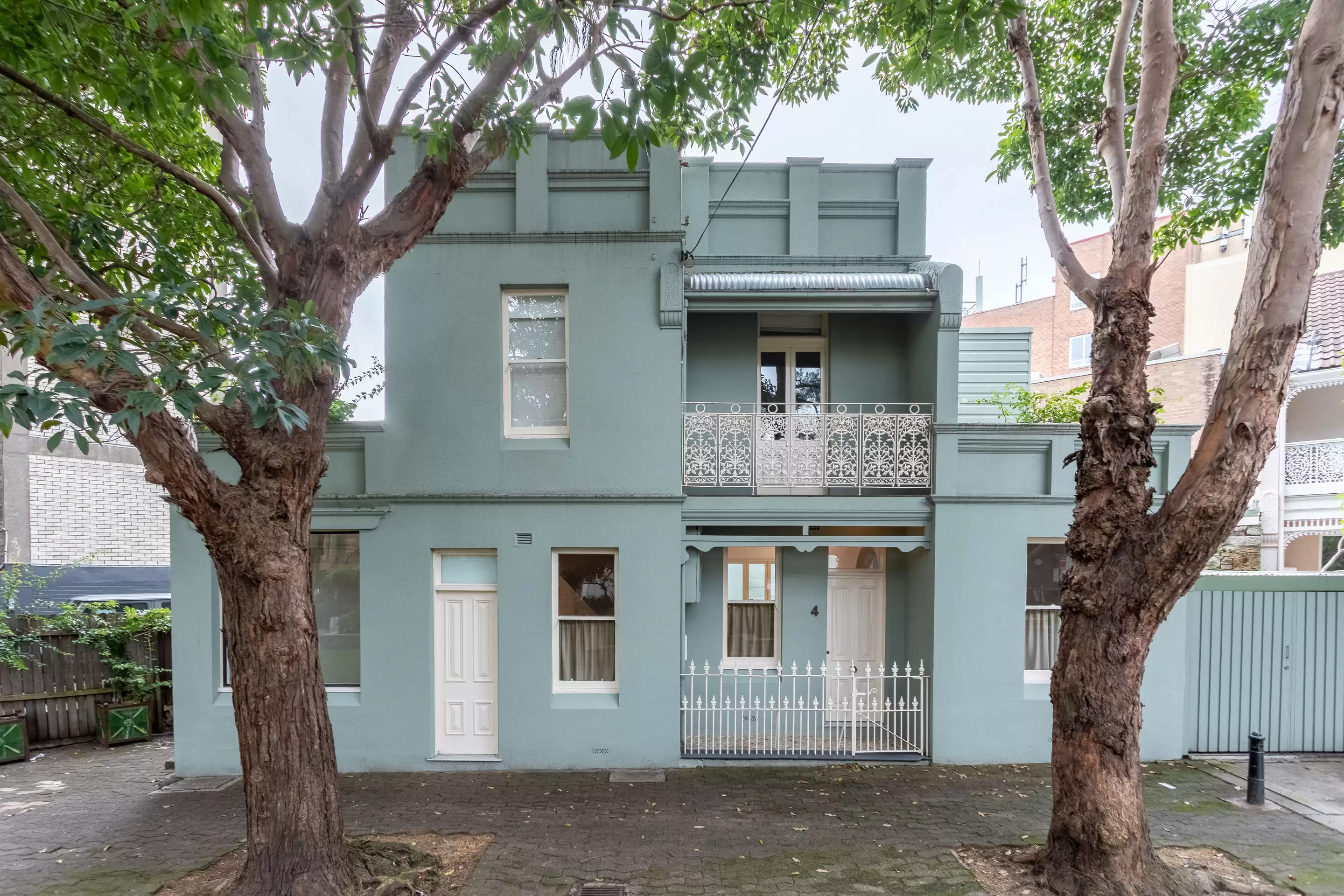 2-4 Regent Street, Paddington Sold by Sydney Sotheby's International Realty - image 2