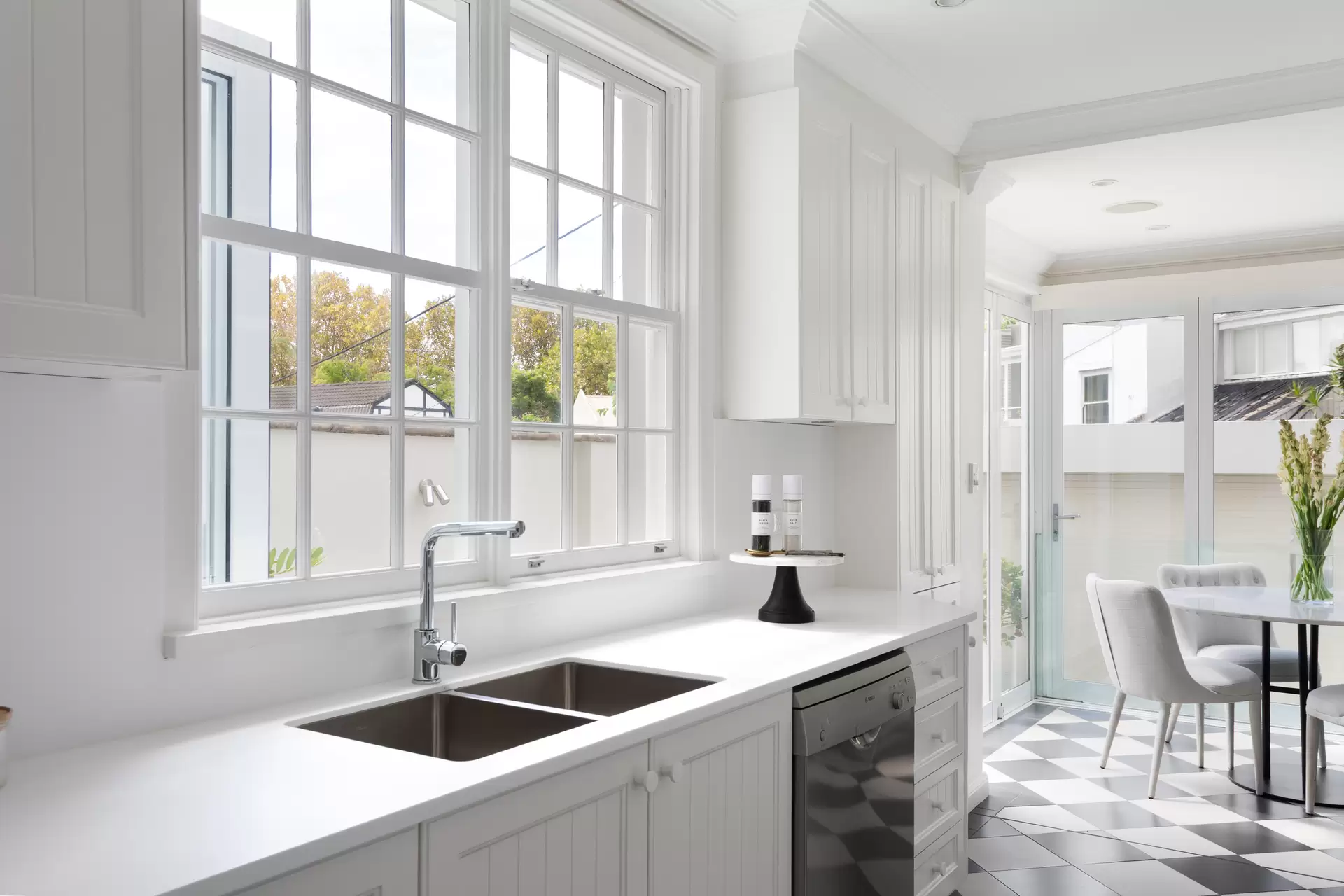 85 Jersey Road, Woollahra Sold by Sydney Sotheby's International Realty - image 1