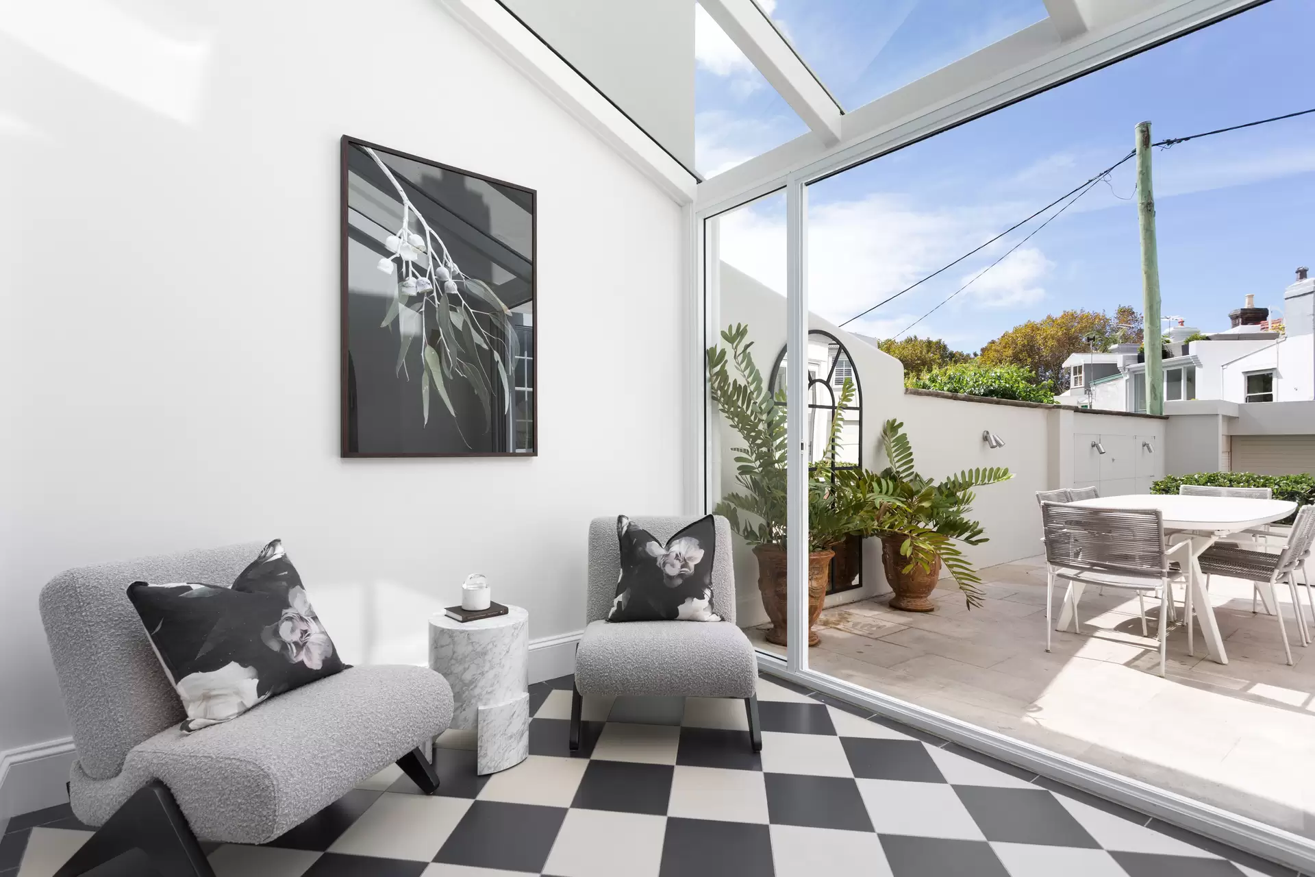 85 Jersey Road, Woollahra Sold by Sydney Sotheby's International Realty - image 1