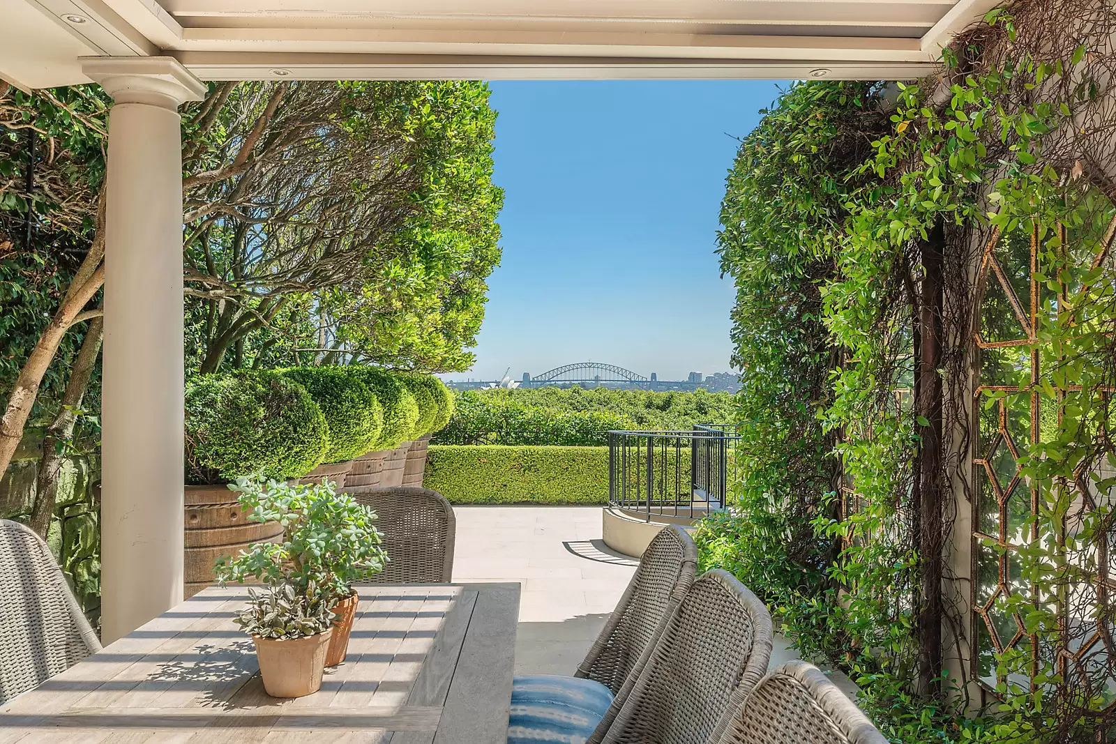 69 Wolseley Road, Point Piper Sold by Sydney Sotheby's International Realty - image 9