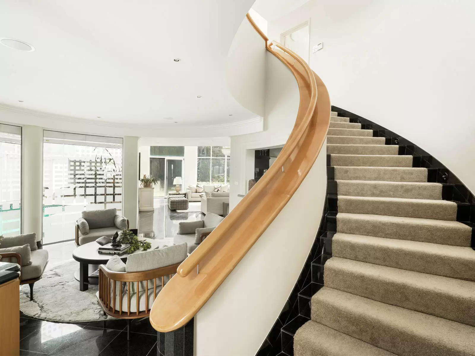 8 Saiala Road, East Killara Sold by Sydney Sotheby's International Realty - image 14