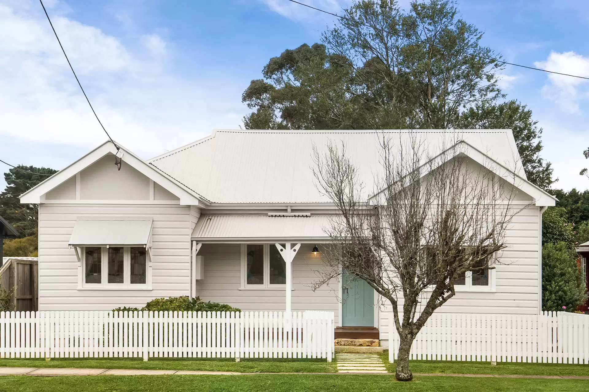 24 Hoddle Street, Robertson Sold by Sydney Sotheby's International Realty - image 1