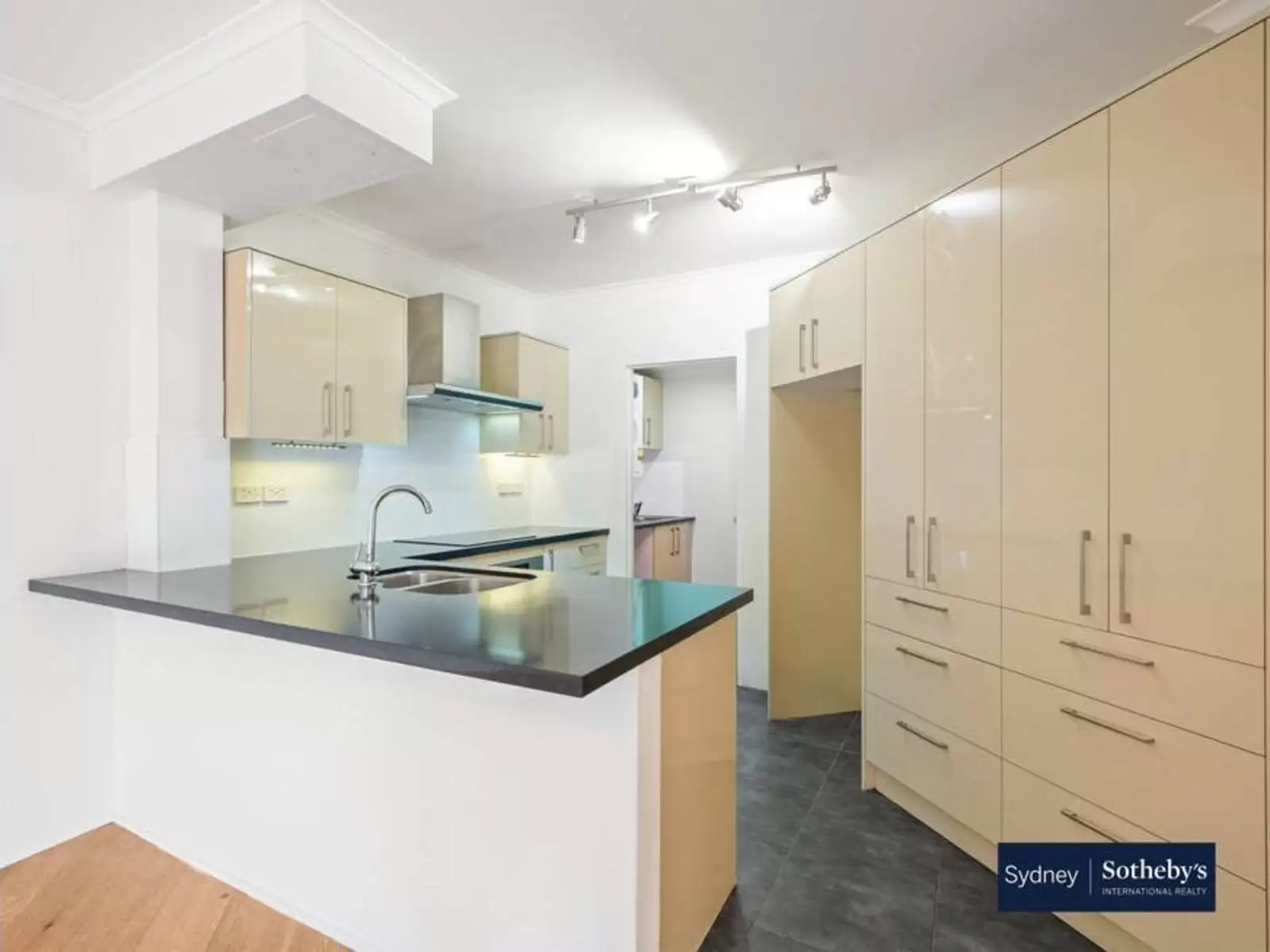 8/120A Clovelly Road, Randwick Leased by Sydney Sotheby's International Realty - image 3