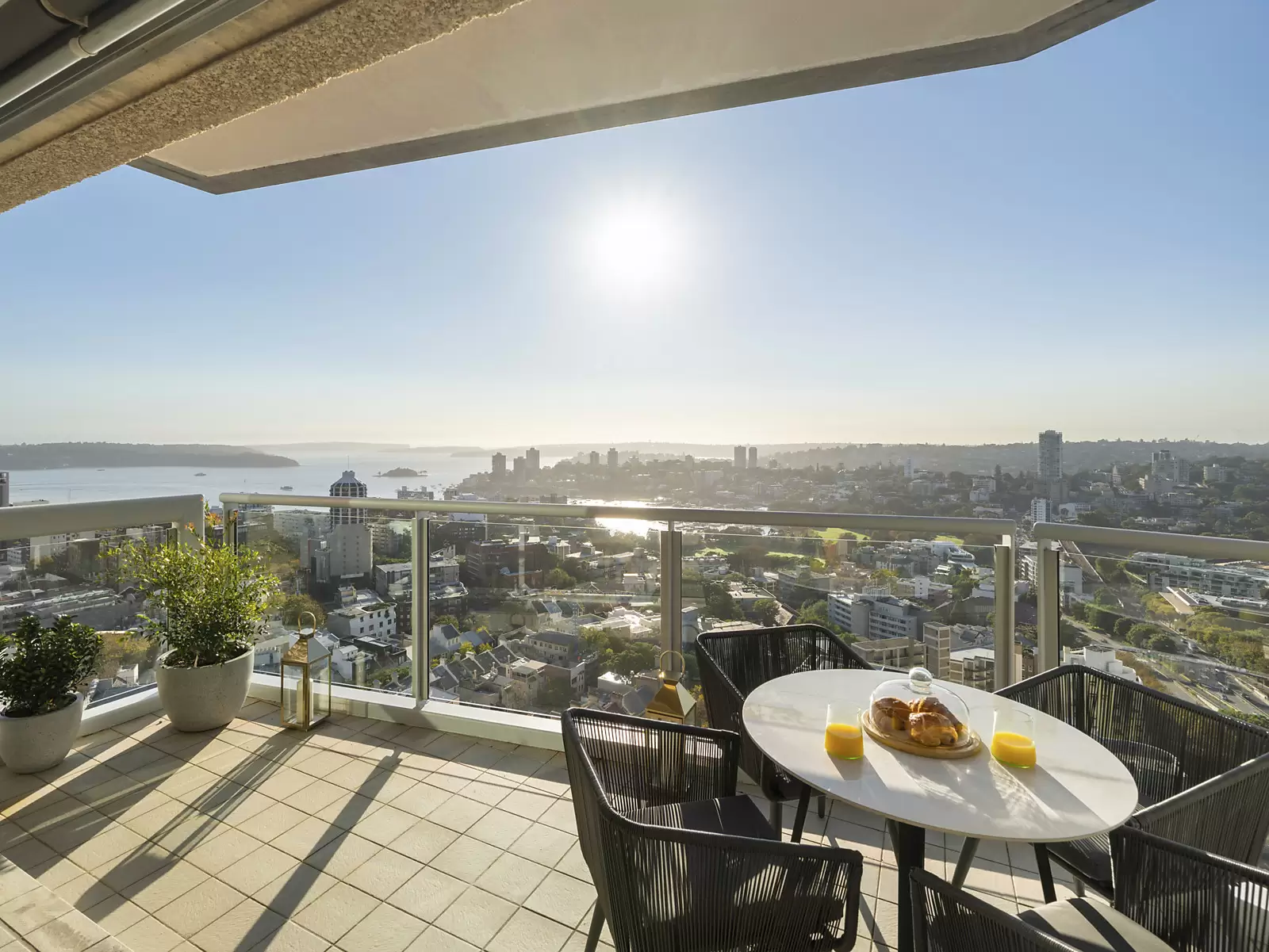 32B/82-94 Darlinghurst Road, Potts Point Sold by Sydney Sotheby's International Realty - image 4