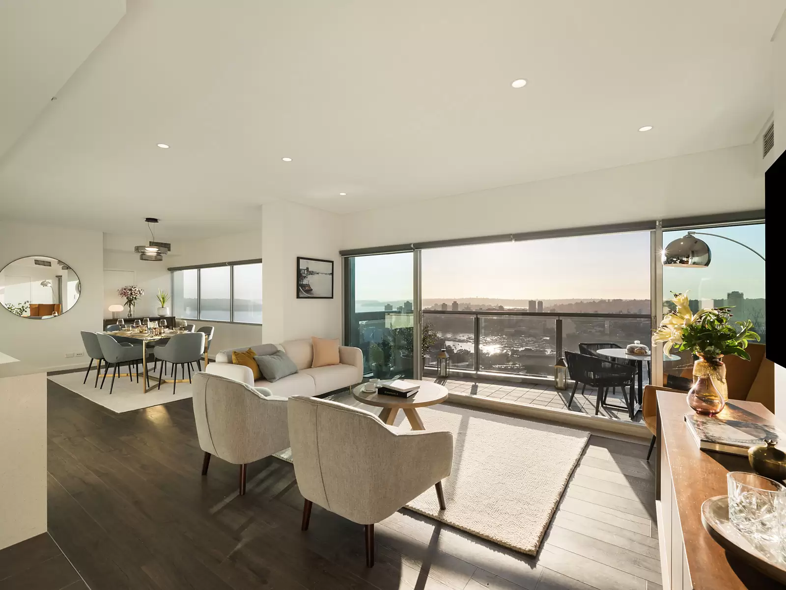 32B/82-94 Darlinghurst Road, Potts Point Sold by Sydney Sotheby's International Realty - image 2