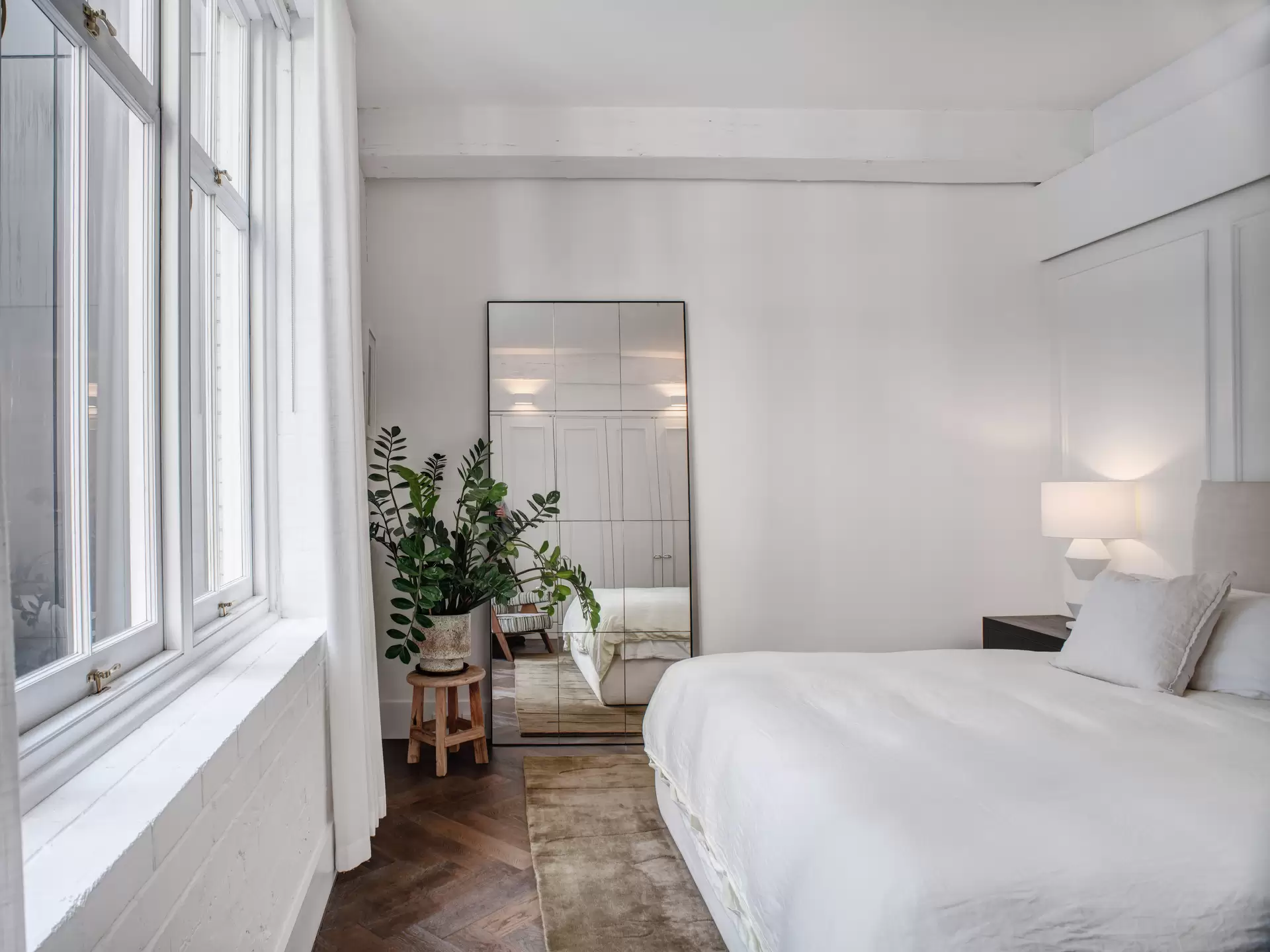 210/117-119 Kippax Street, Surry Hills Sold by Sydney Sotheby's International Realty - image 1