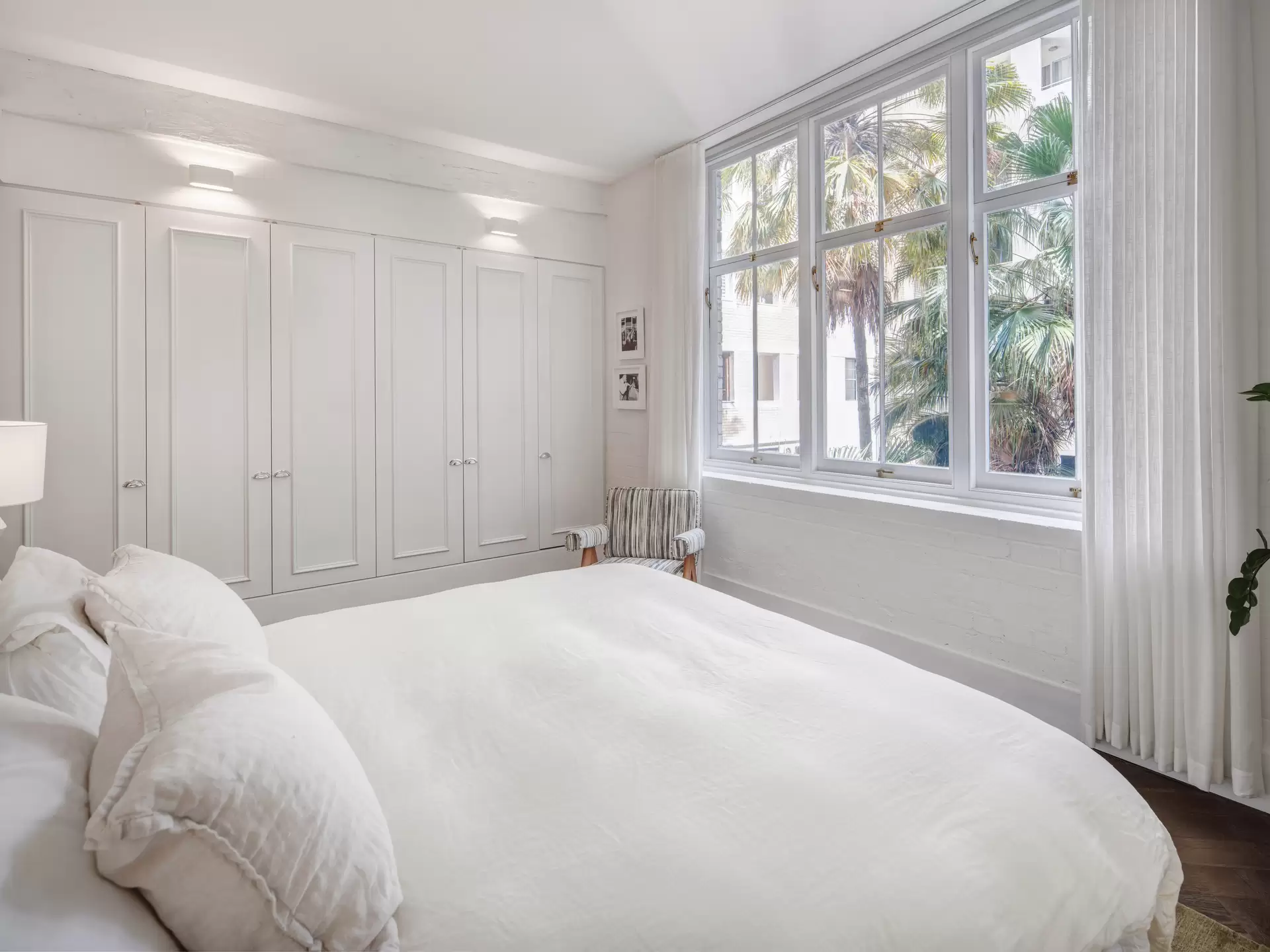 210/117-119 Kippax Street, Surry Hills Sold by Sydney Sotheby's International Realty - image 1