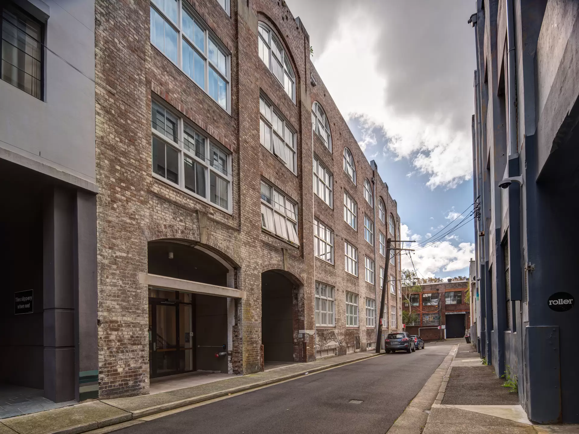 210/117-119 Kippax Street, Surry Hills Sold by Sydney Sotheby's International Realty - image 1