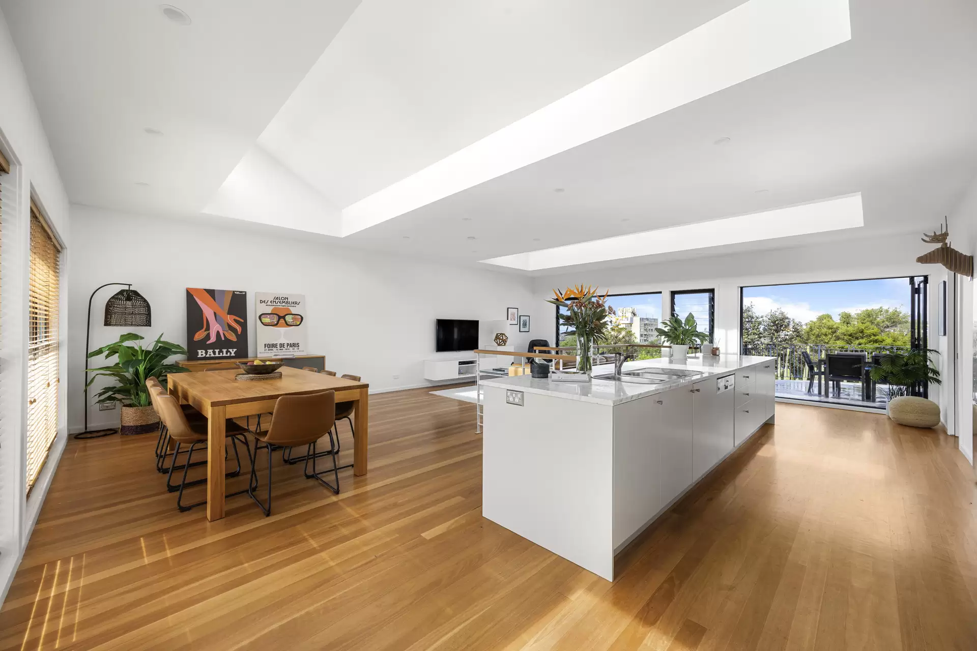 2 Moore Street, Coogee Sold by Sydney Sotheby's International Realty - image 3