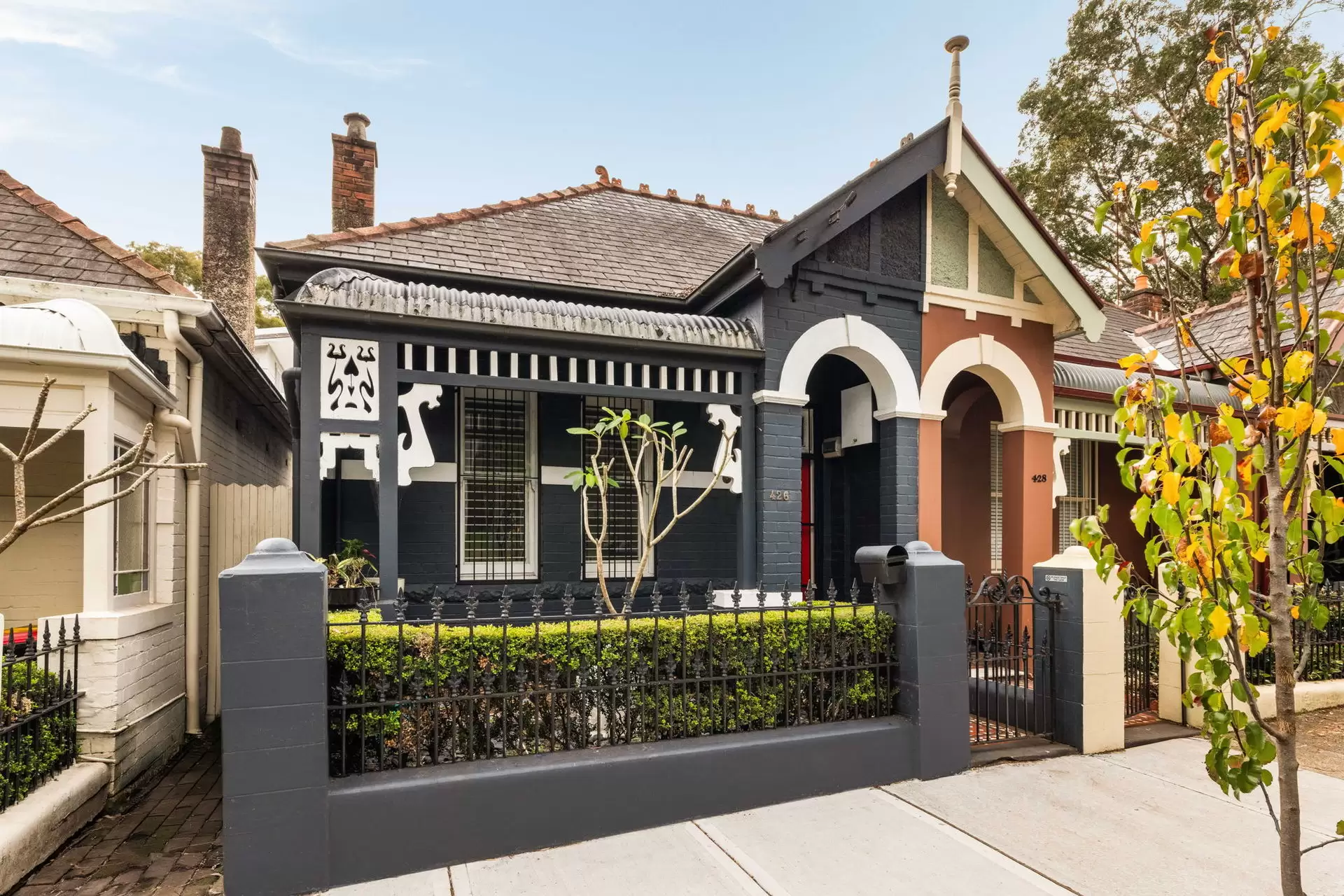 426 Glenmore Road, Edgecliff Sold by Sydney Sotheby's International Realty - image 1