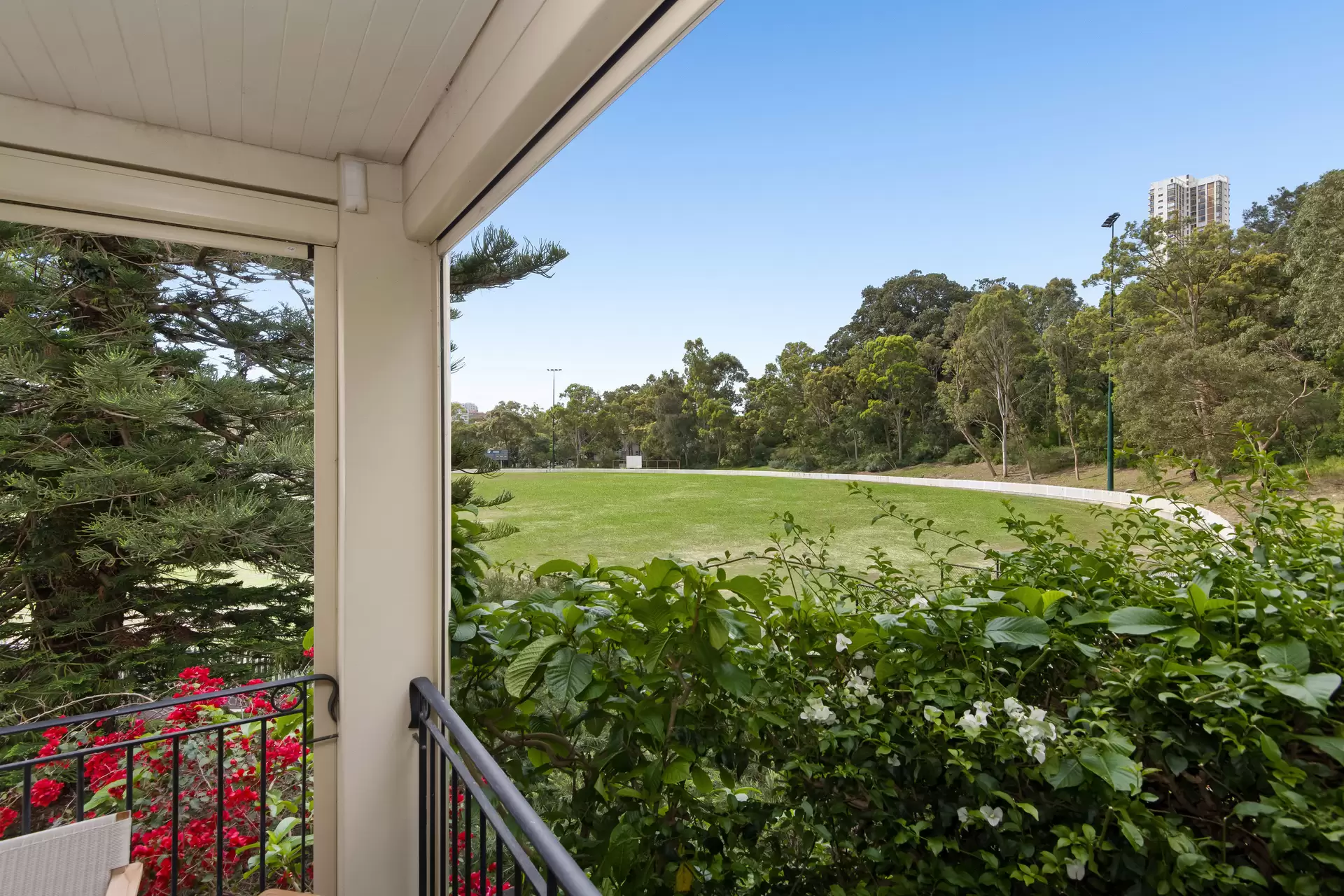 1 Roylston Street, Paddington Sold by Sydney Sotheby's International Realty - image 1