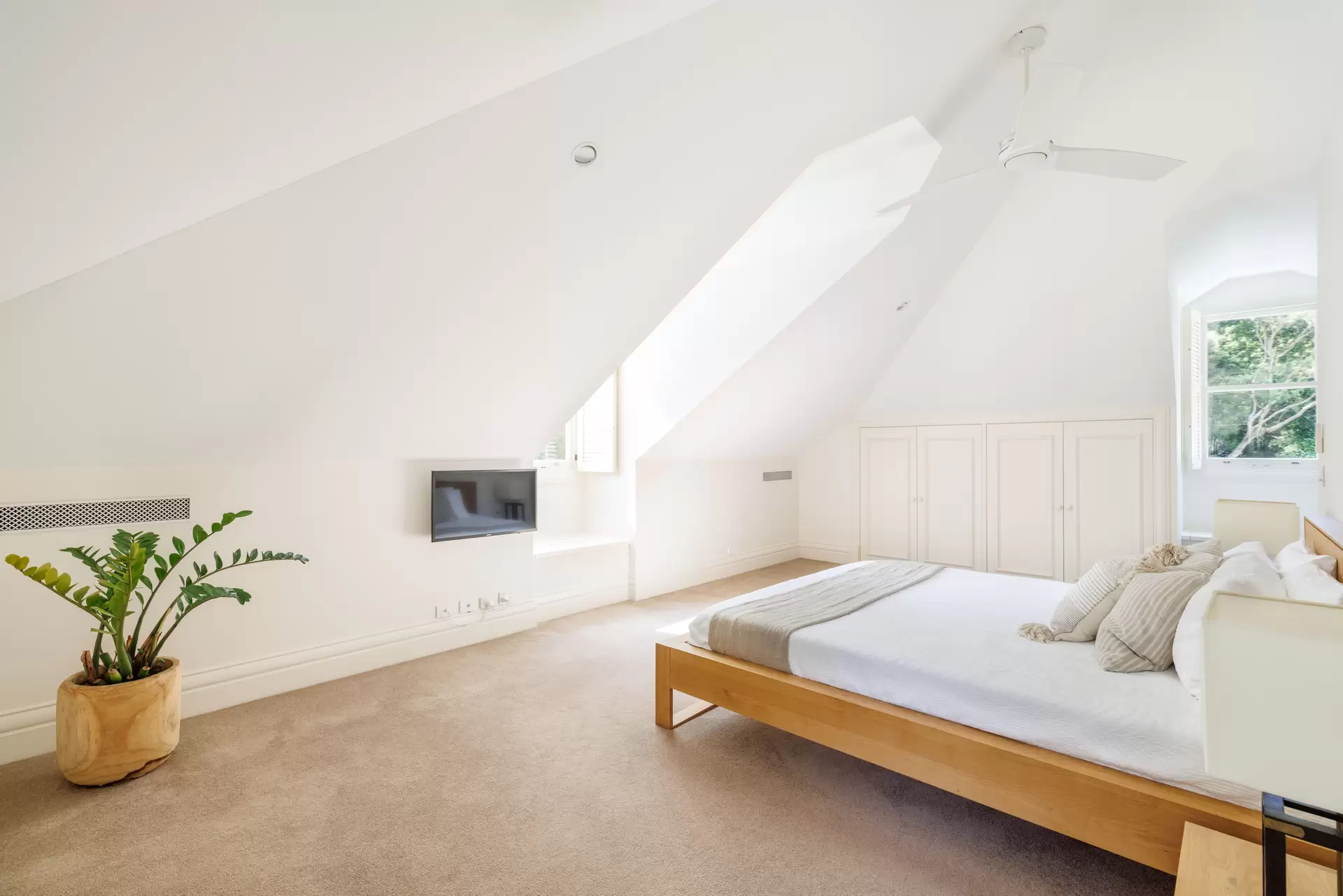 1 Roylston Street, Paddington Sold by Sydney Sotheby's International Realty - image 1