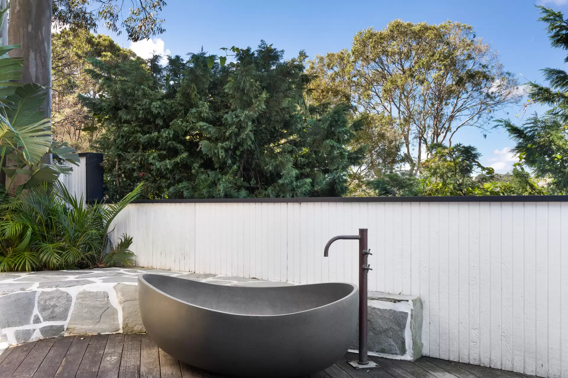 305 Edgecliff Road, Woollahra Sold by Sydney Sotheby's International Realty - image 1