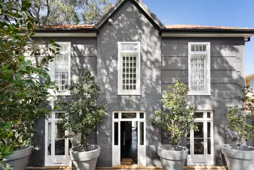 305 Edgecliff Road, Woollahra Sold by Sydney Sotheby's International Realty