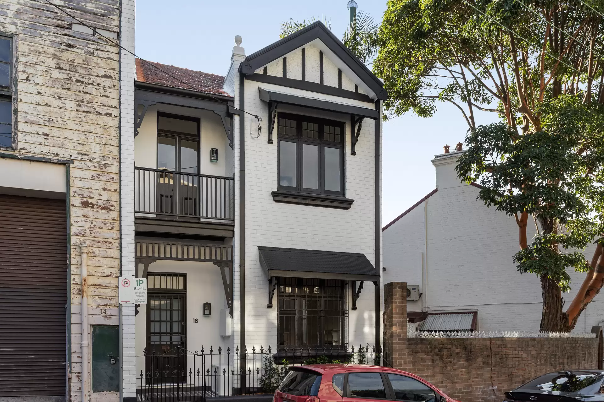 18 Comber Street, Paddington Sold by Sydney Sotheby's International Realty - image 1