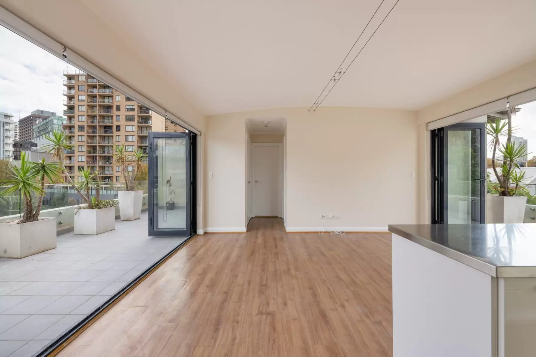 10/265 Crown Street, Surry Hills Sold by Sydney Sotheby's International Realty - image 1