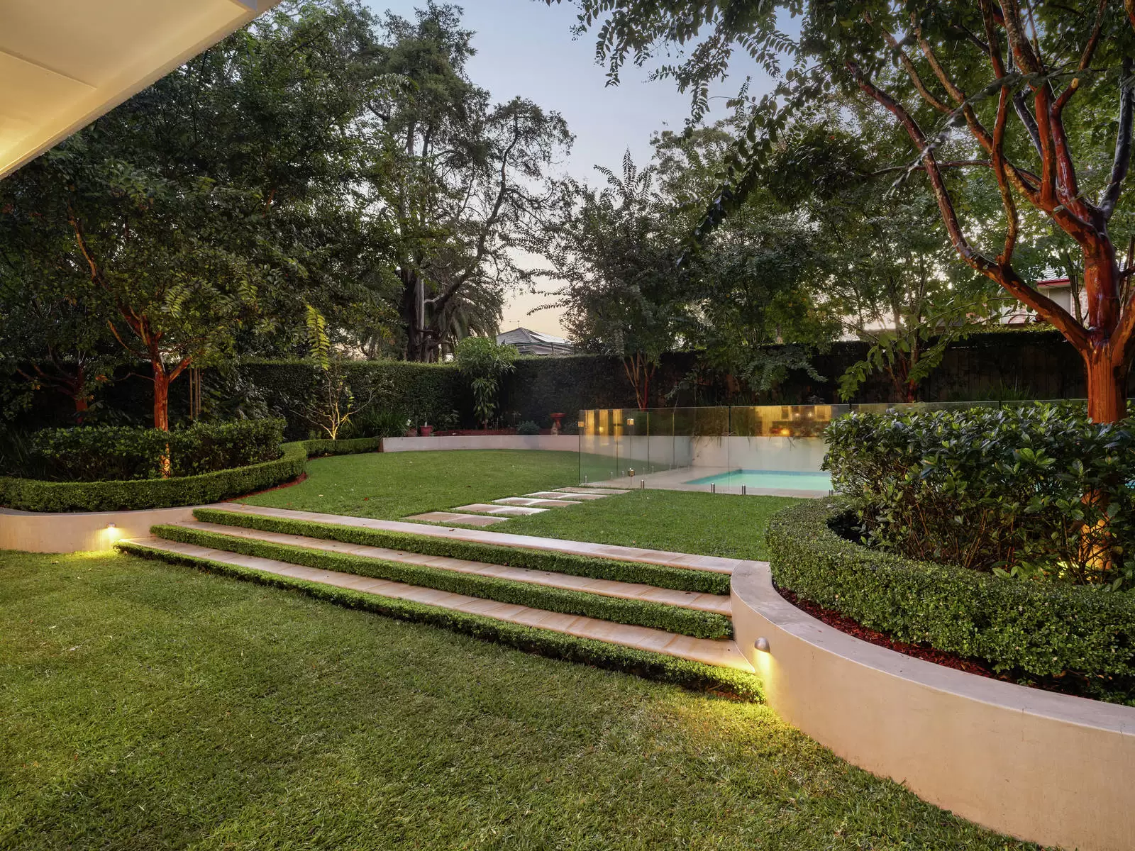 19 Hamilton Parade, Pymble Sold by Sydney Sotheby's International Realty - image 2