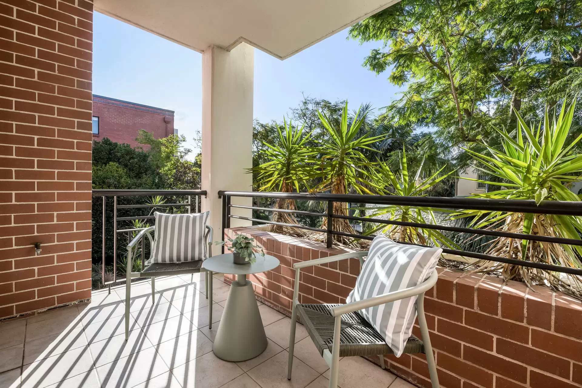 23/6 Dutruc Street, Randwick Sold by Sydney Sotheby's International Realty - image 1