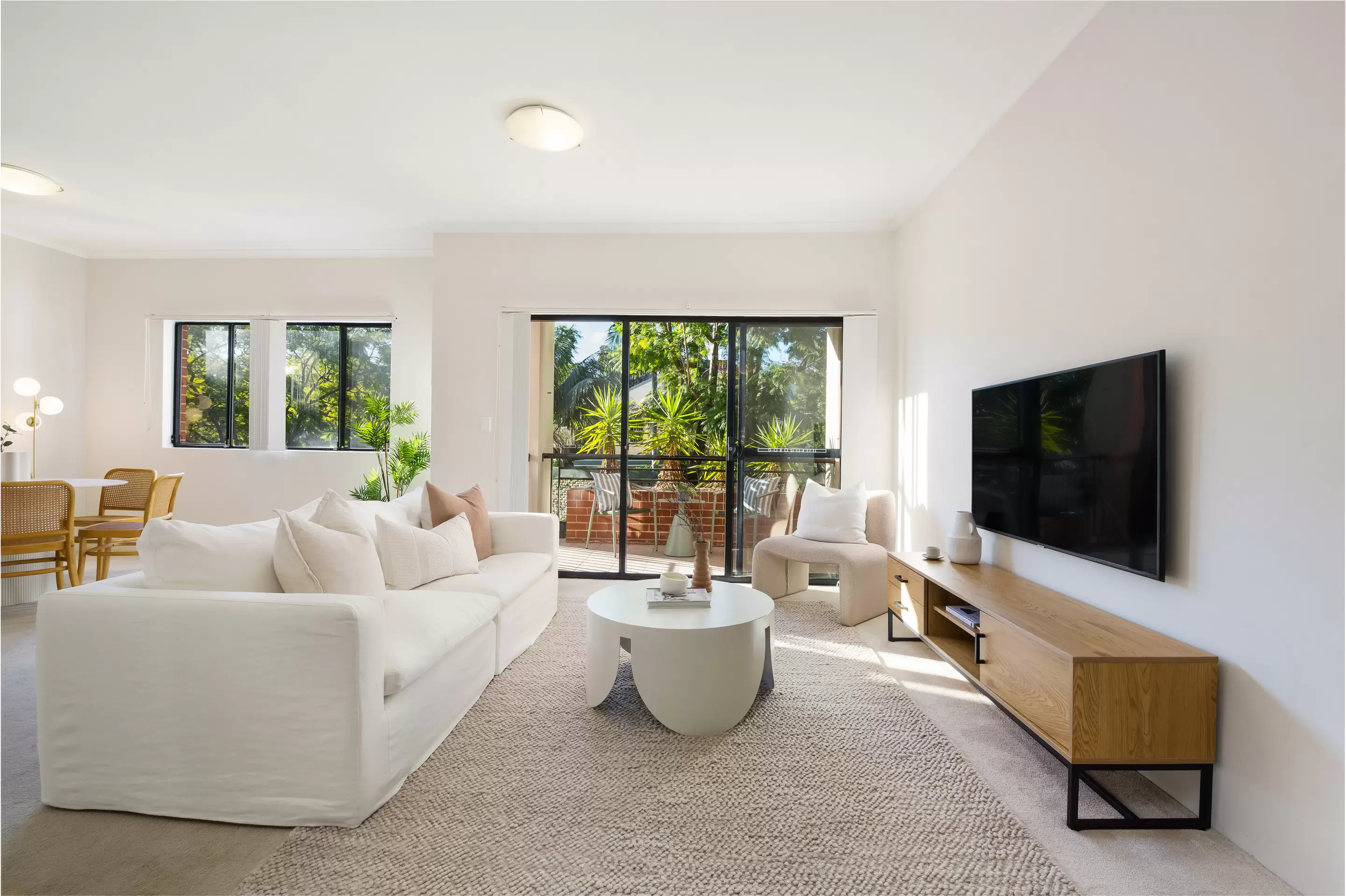 23/6 Dutruc Street, Randwick Sold by Sydney Sotheby's International Realty - image 4