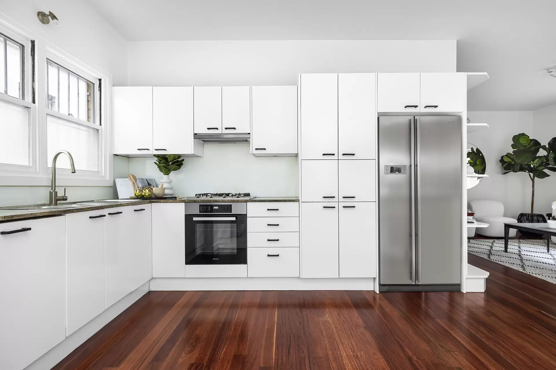 2/320 Edgecliff Road, Woollahra Sold by Sydney Sotheby's International Realty - image 4
