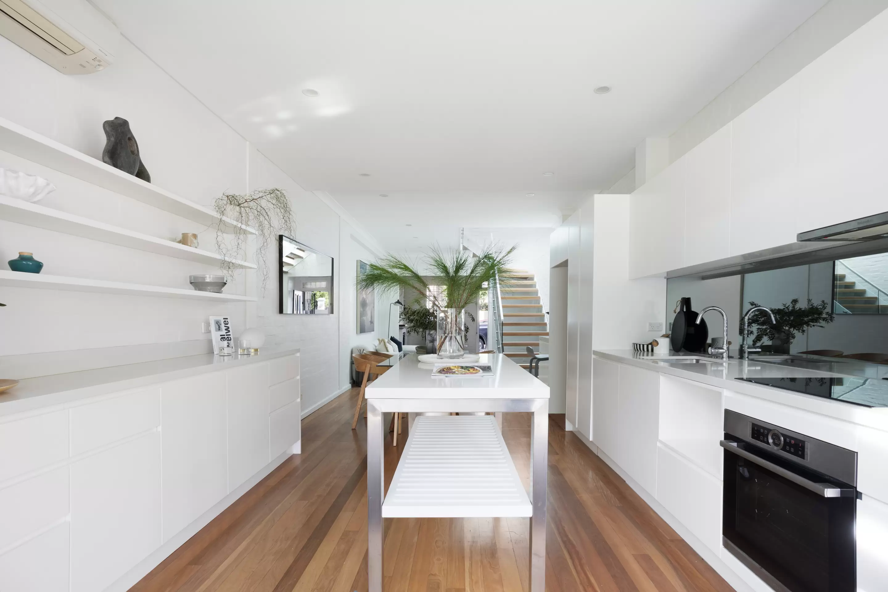80 Holdsworth Street, Woollahra Sold by Sydney Sotheby's International Realty - image 6