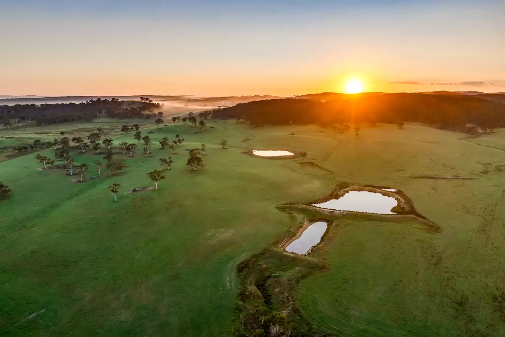 3262 Braidwood Road, Lake Bathurst Sold by Sydney Sotheby's International Realty