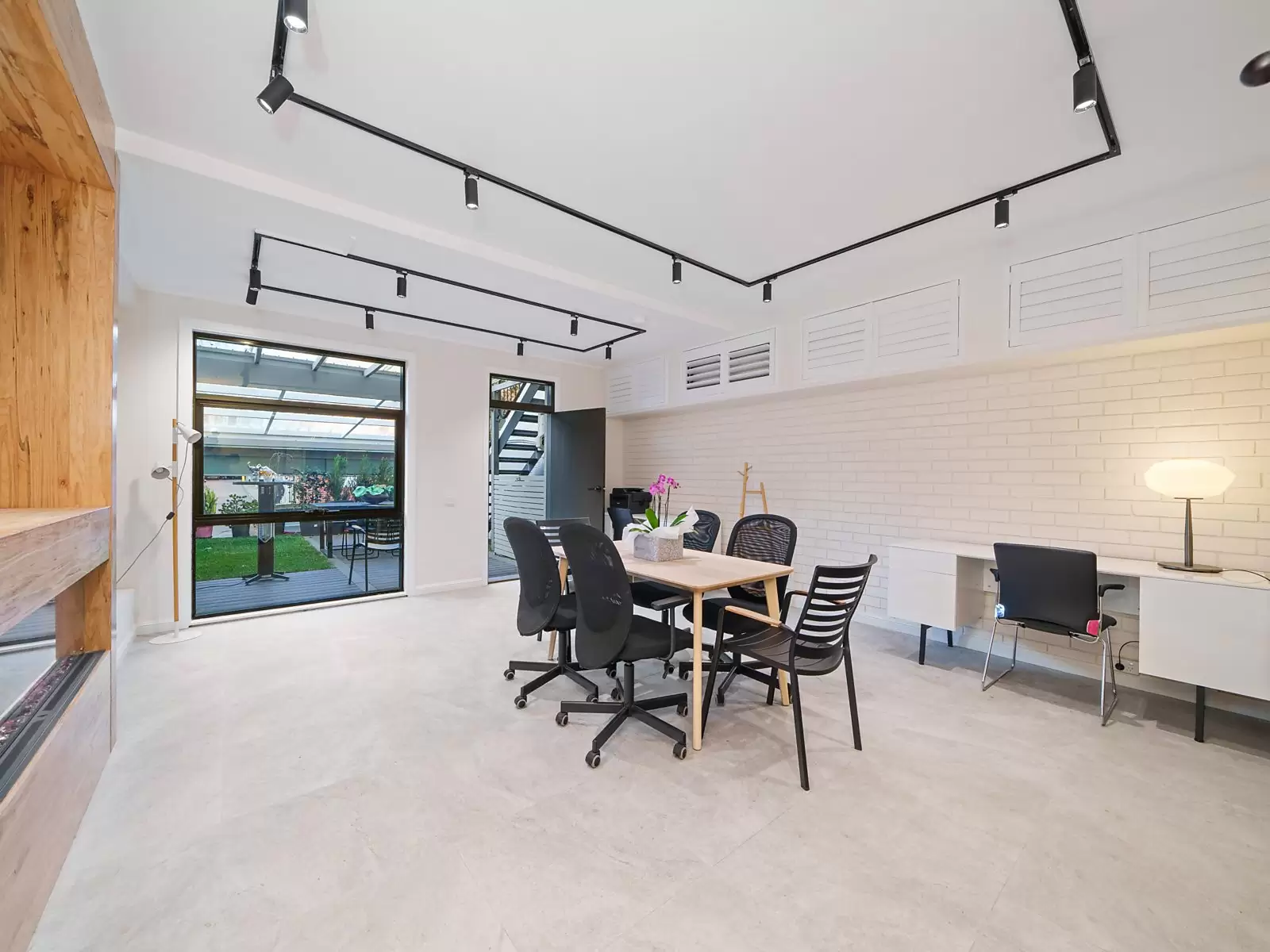 120 Cathedral Street, Woolloomooloo Sold by Sydney Sotheby's International Realty - image 7