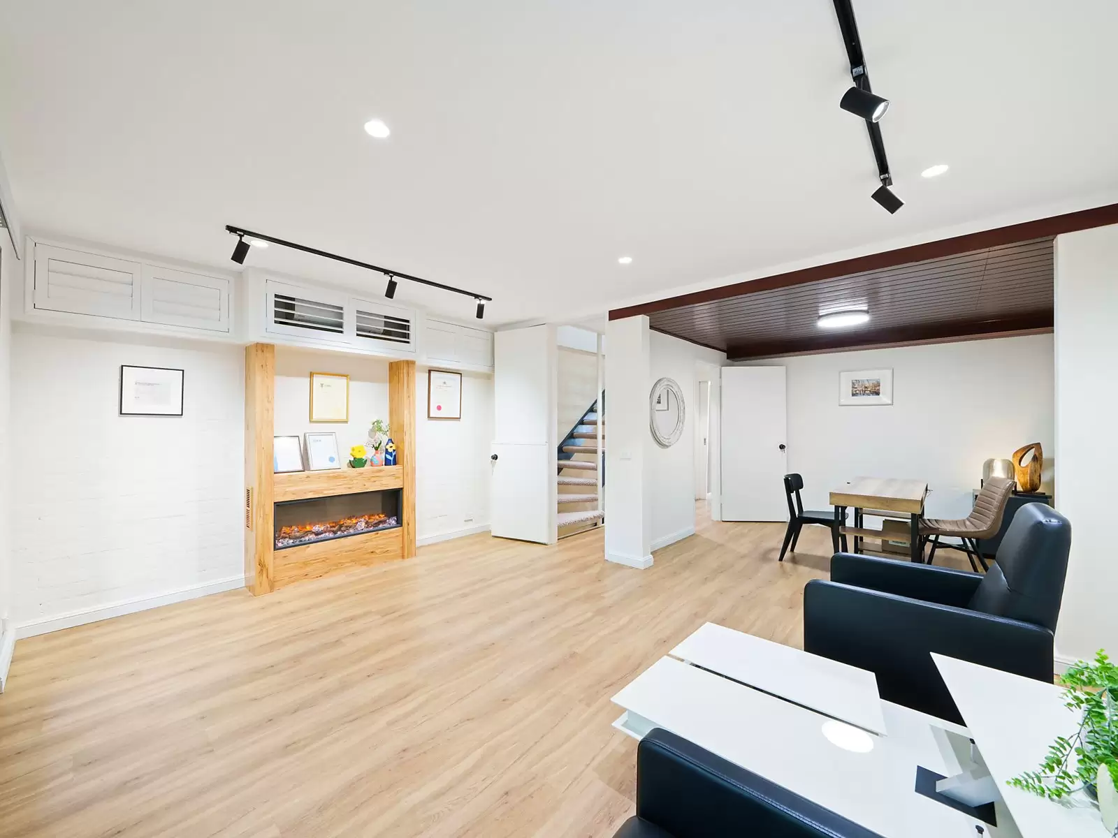 120 Cathedral Street, Woolloomooloo Sold by Sydney Sotheby's International Realty - image 6