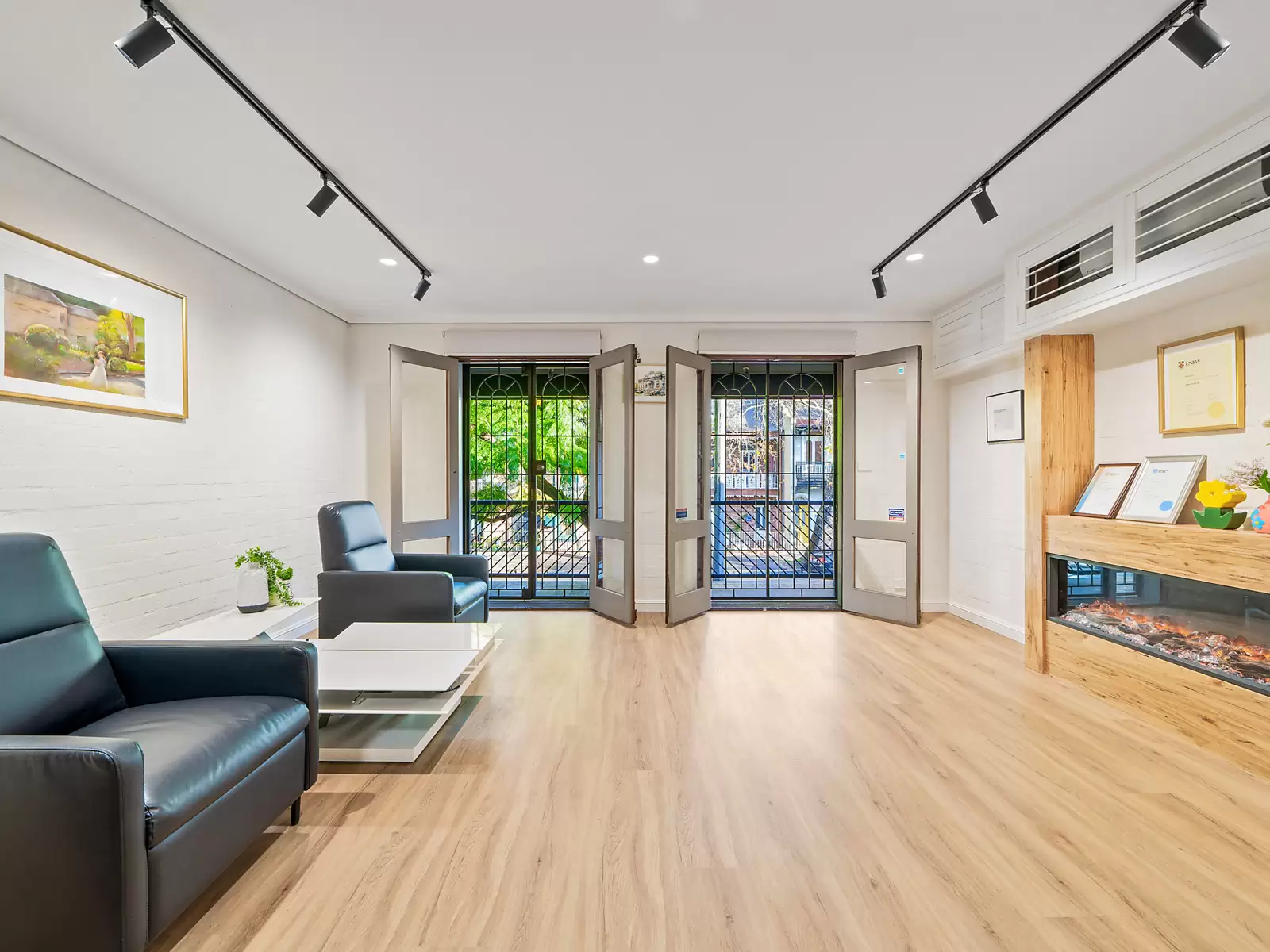 120 Cathedral Street, Woolloomooloo Sold by Sydney Sotheby's International Realty - image 26