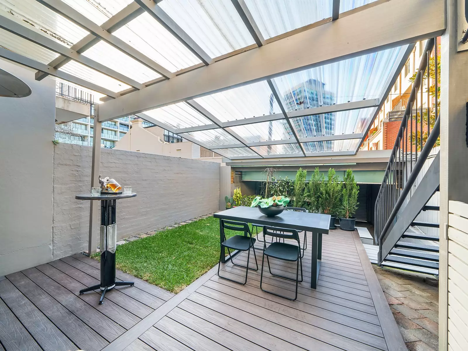 120 Cathedral Street, Woolloomooloo Sold by Sydney Sotheby's International Realty - image 8