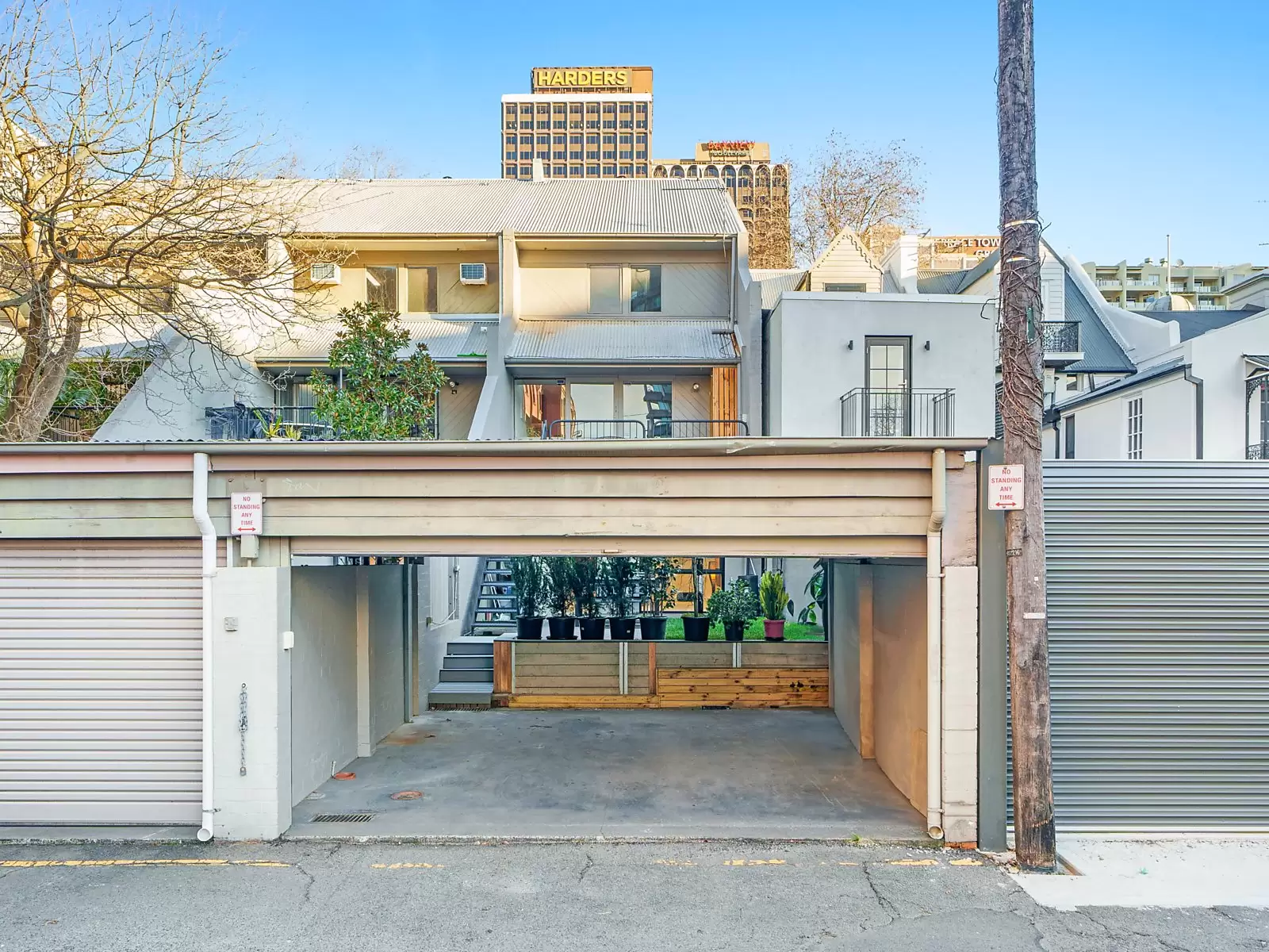 120 Cathedral Street, Woolloomooloo Sold by Sydney Sotheby's International Realty - image 2
