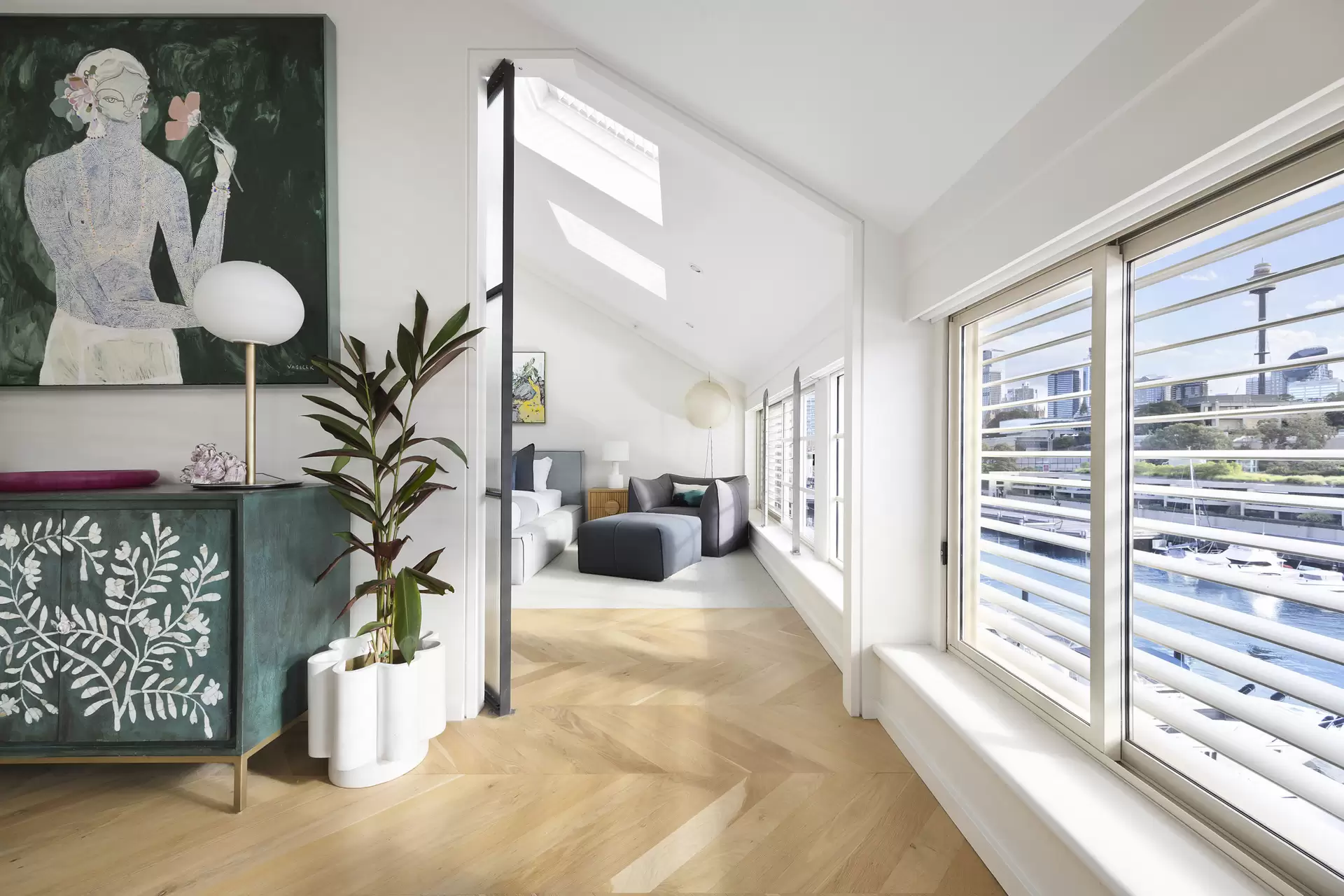 503/6E Cowper Wharf Roadway, Woolloomooloo Sold by Sydney Sotheby's International Realty - image 3