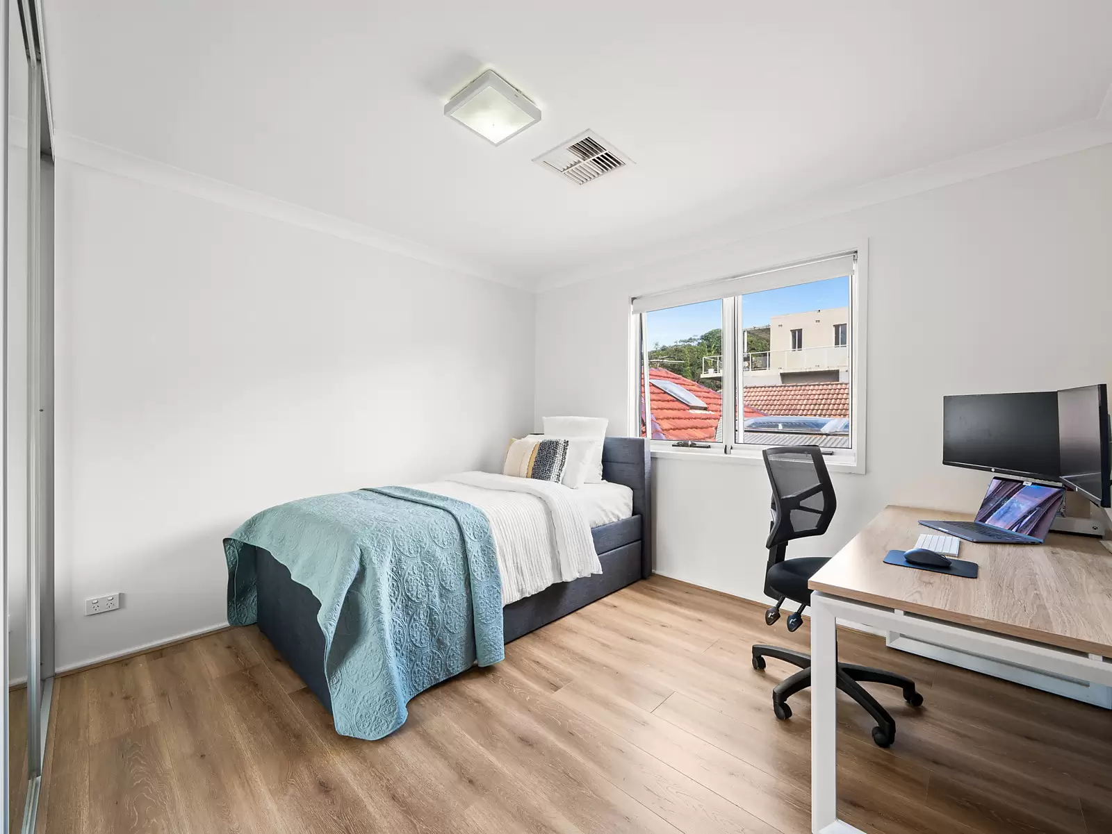 96 Wellington Street, Bondi Beach Sold by Sydney Sotheby's International Realty - image 13