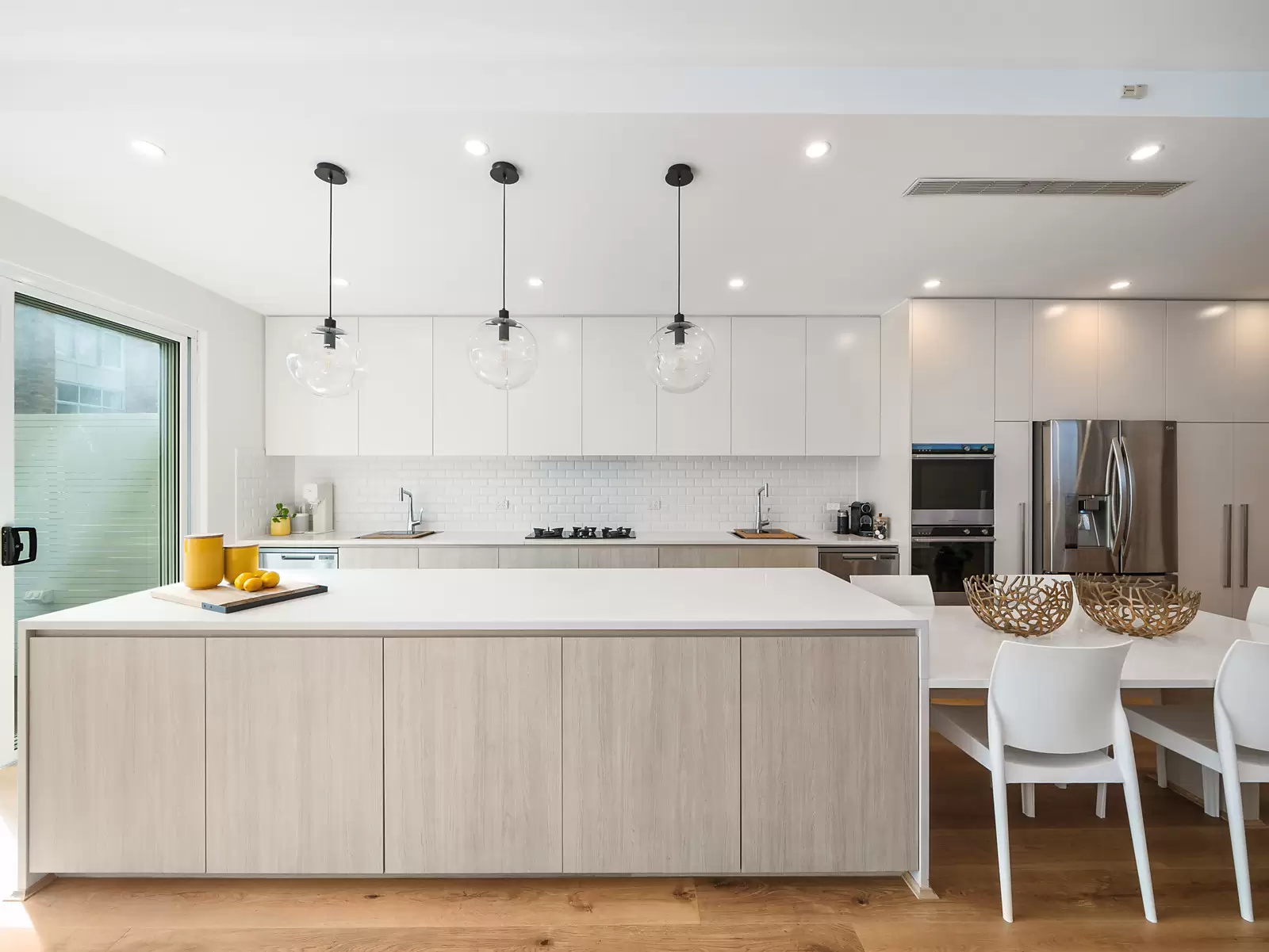 96 Wellington Street, Bondi Beach Sold by Sydney Sotheby's International Realty - image 8