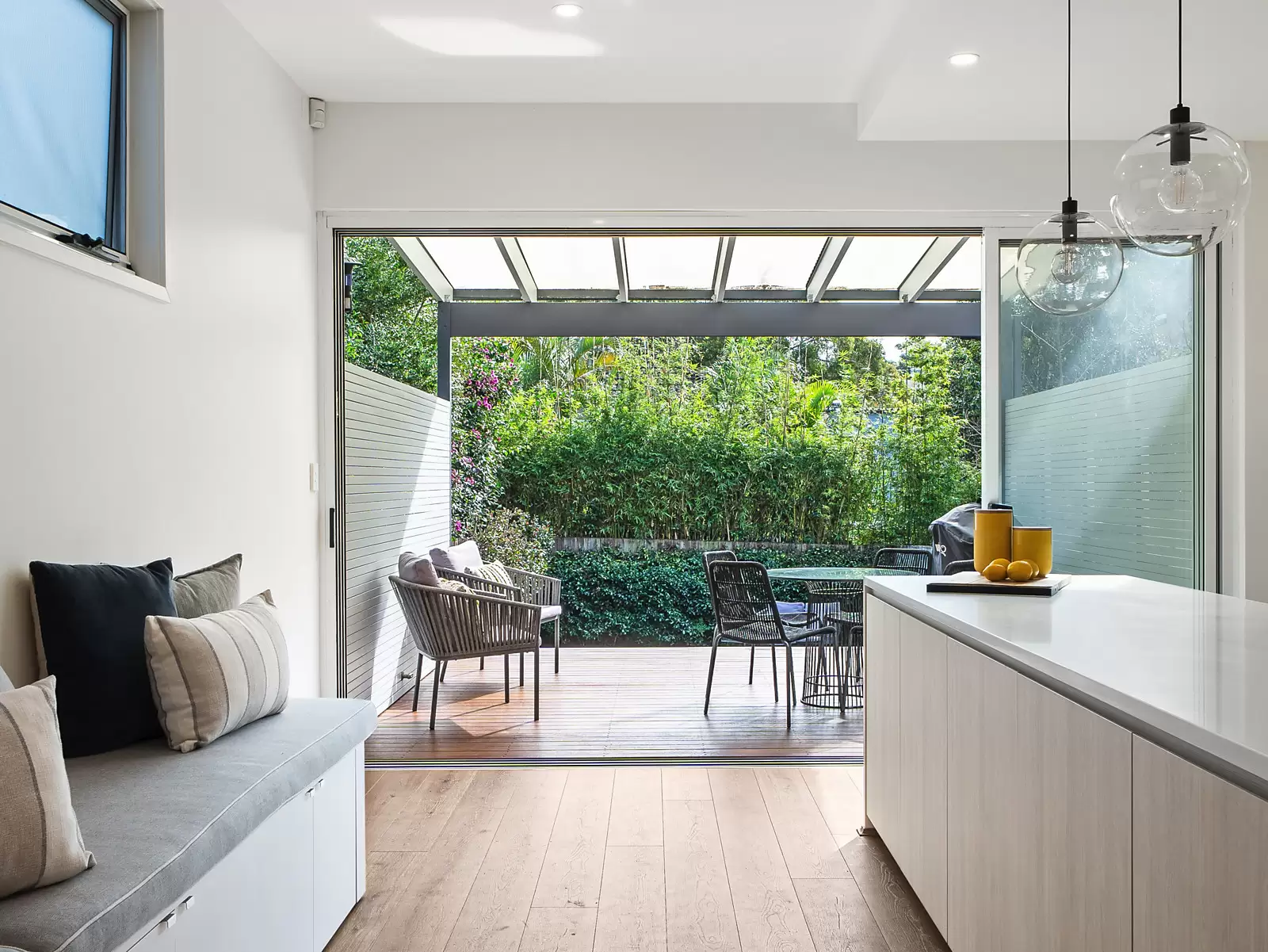 96 Wellington Street, Bondi Beach Sold by Sydney Sotheby's International Realty - image 7