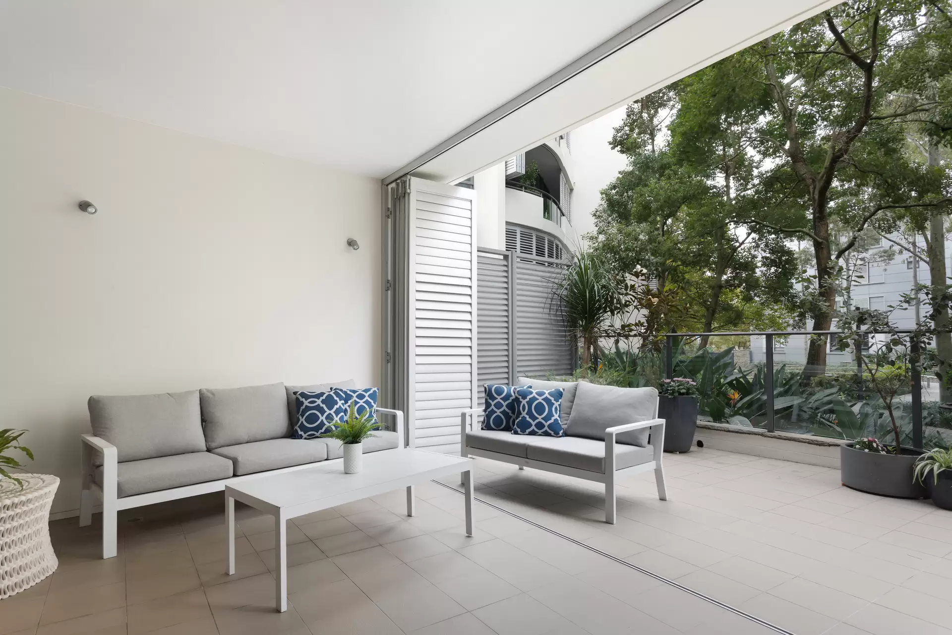 12/16 Neild Avenue, Darlinghurst Sold by Sydney Sotheby's International Realty - image 1