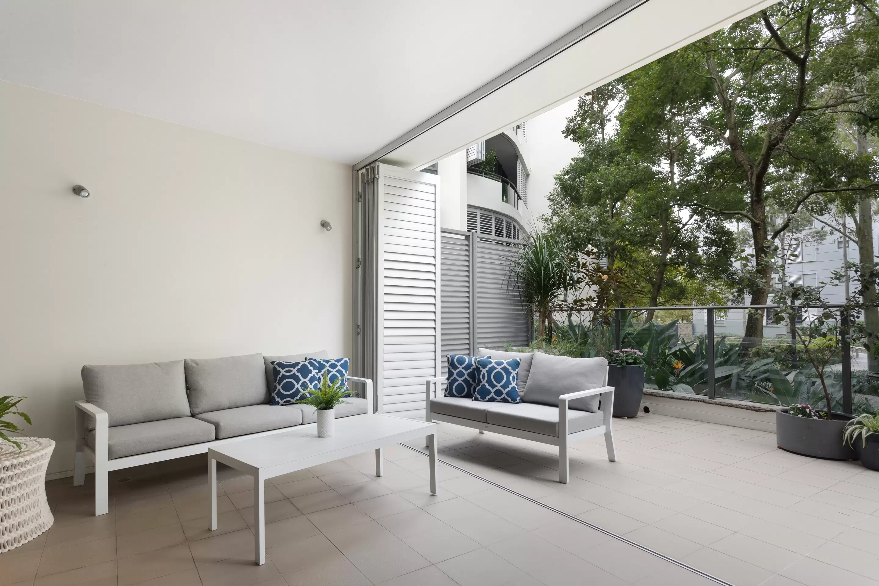 12/16 Neild Avenue, Darlinghurst Sold by Sydney Sotheby's International Realty - image 3