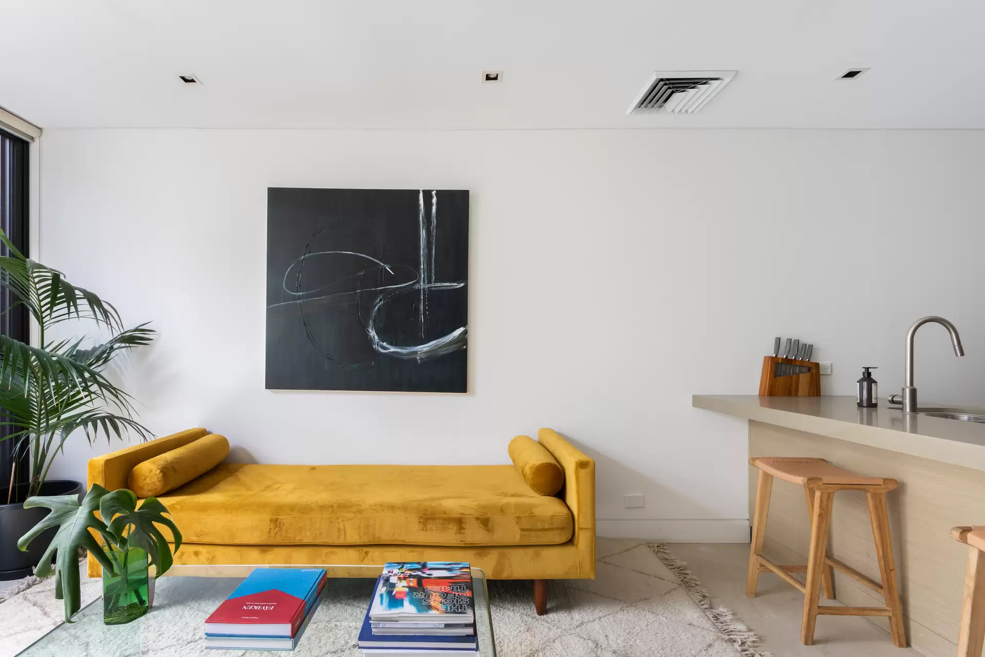 445 Crown Street, Surry Hills Sold by Sydney Sotheby's International Realty - image 1